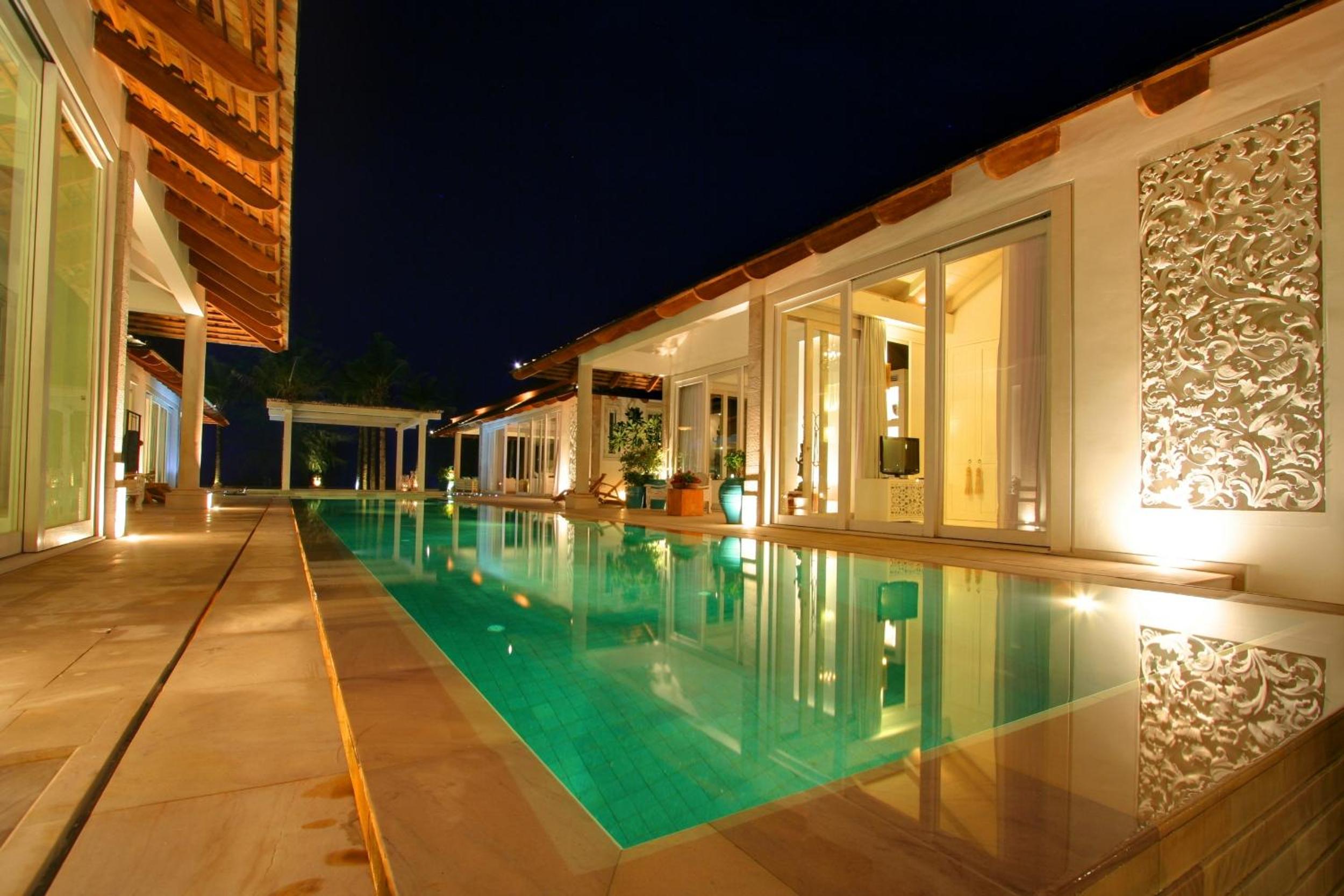 Mia Beach, beach villa and events