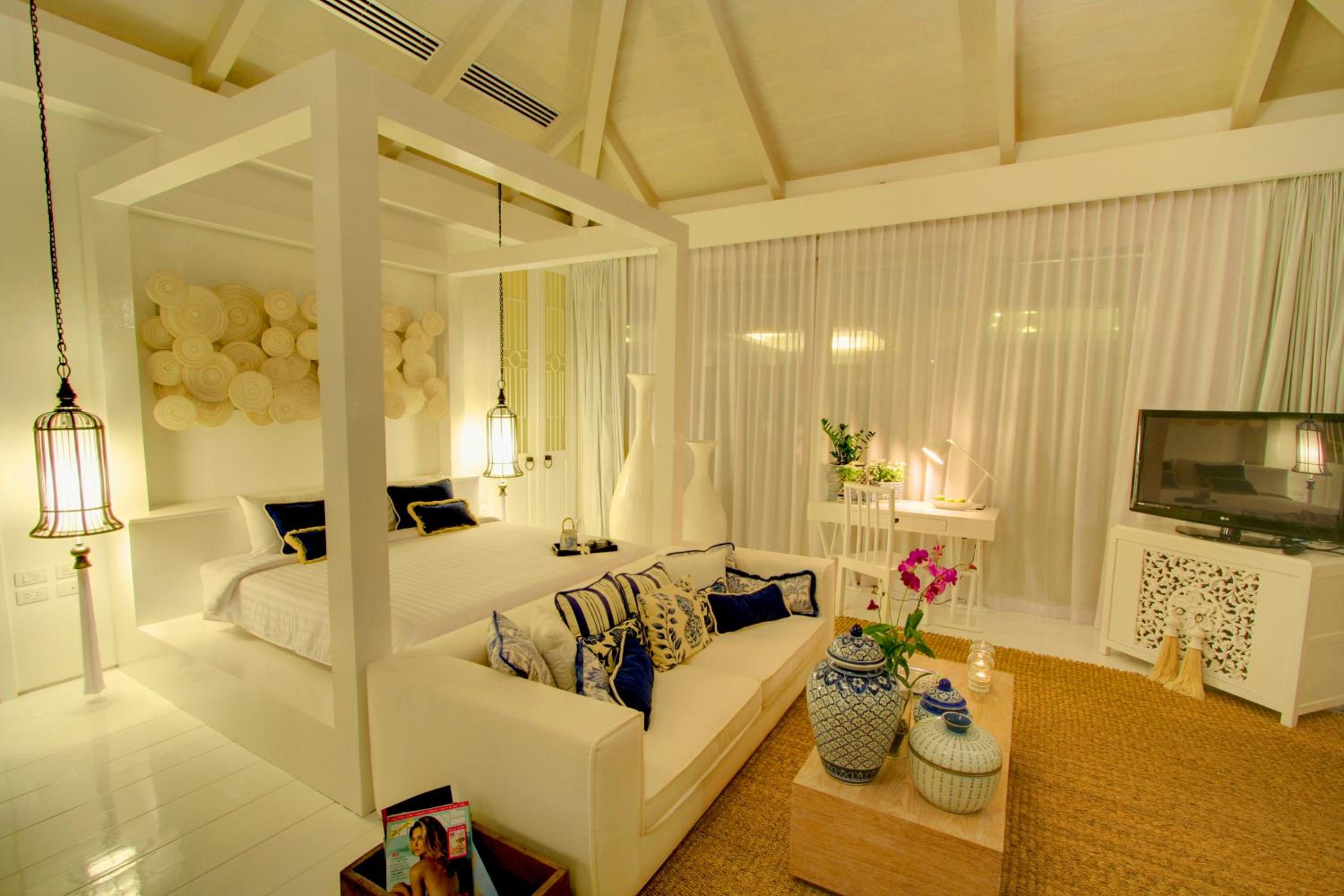 Mia Beach, beach villa and events
