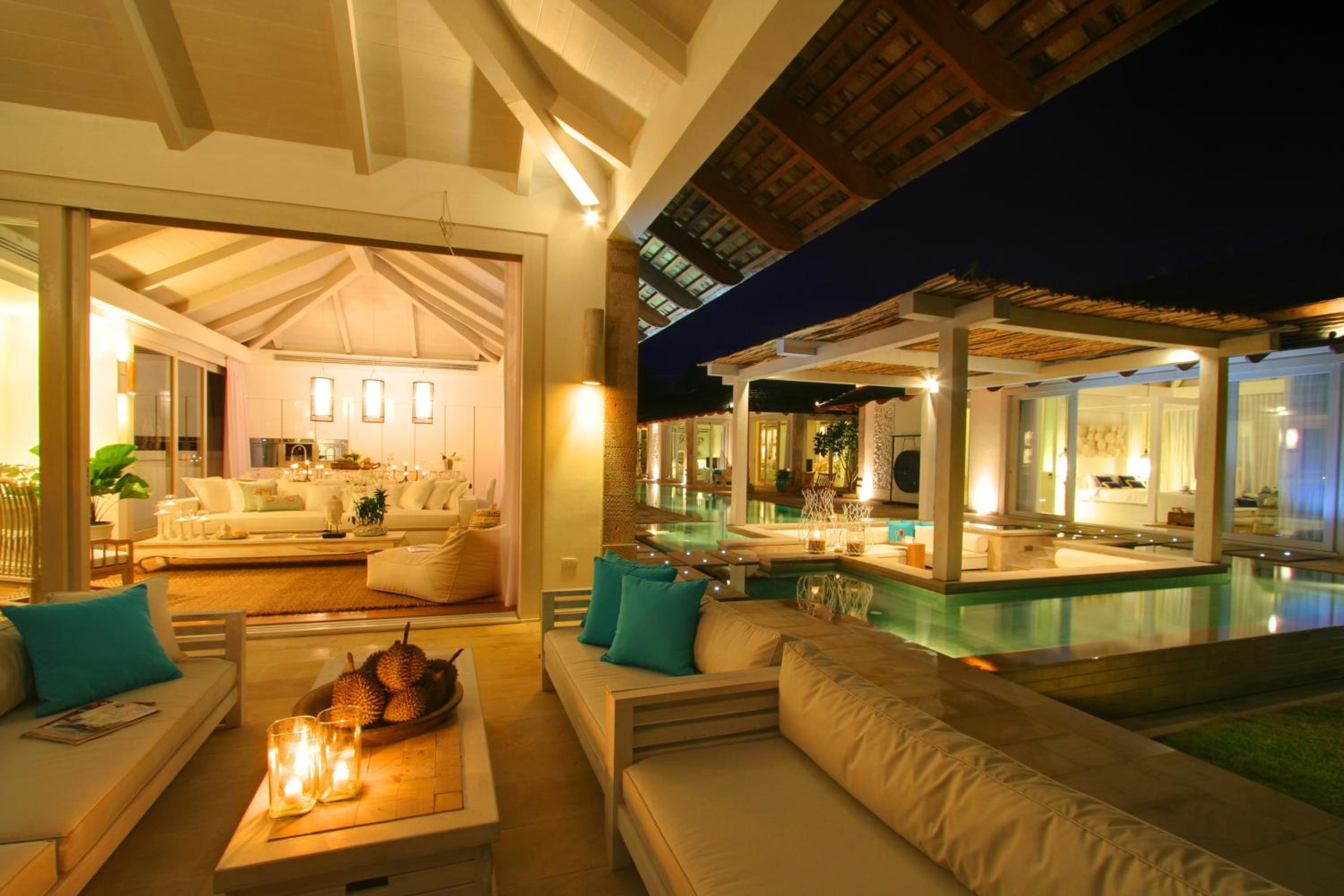 Mia Beach, beach villa and events