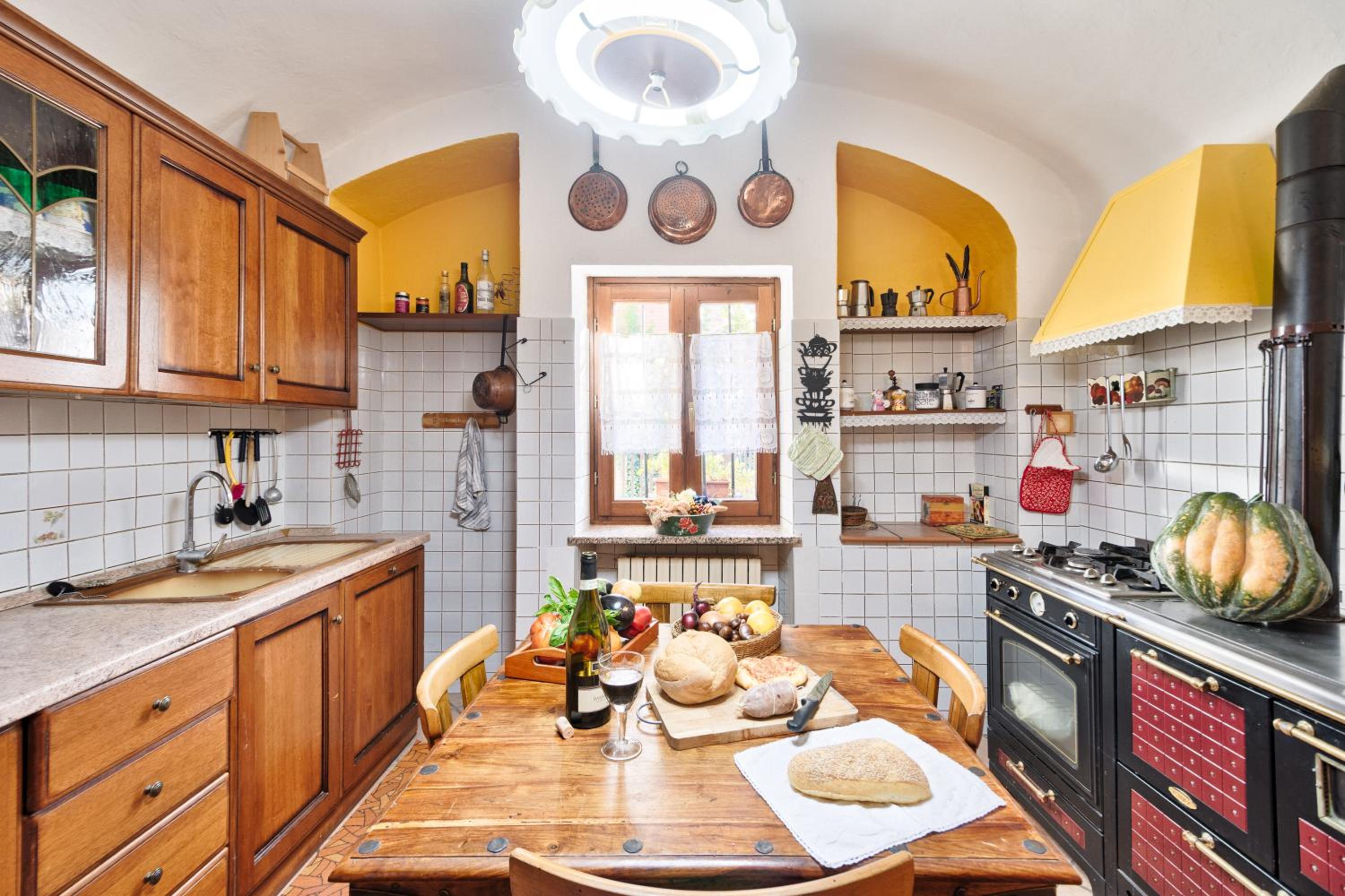 Splendido rustico nella Langa