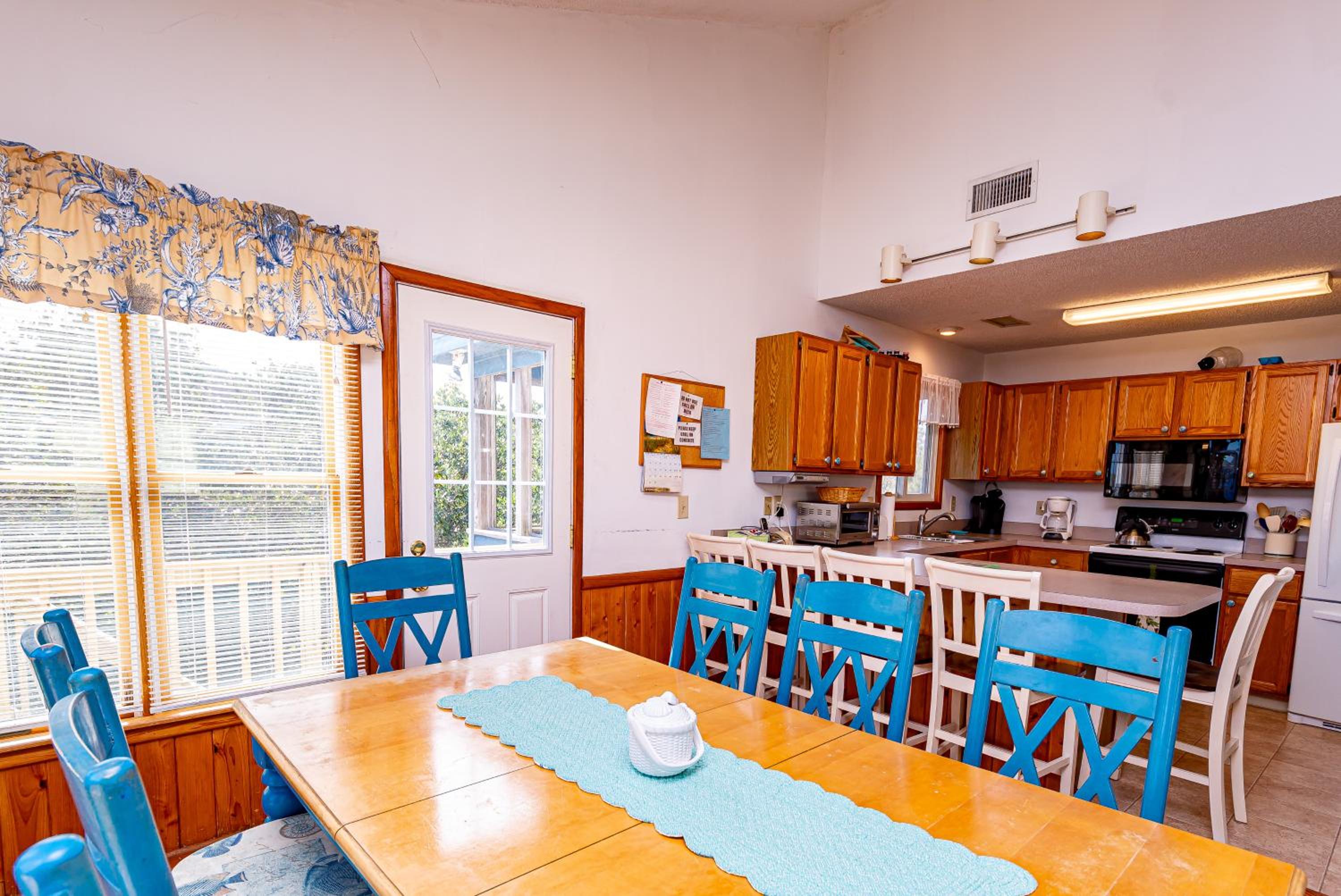 Misty Blue - Corolla, Ocean Sands, 200 Yards to Beach, Ocean View, Pets OK, Flex Stays Year Rnd