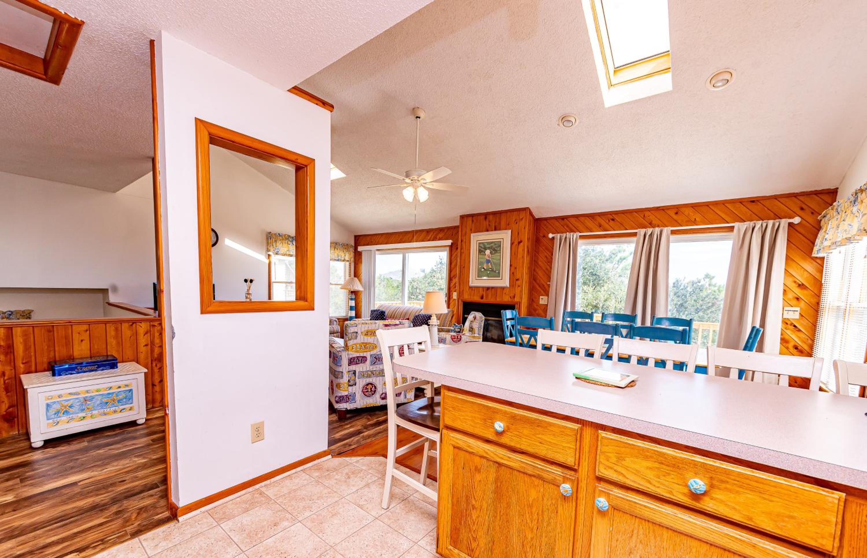 Misty Blue - Corolla, Ocean Sands, 200 Yards to Beach, Ocean View, Pets OK, Flex Stays Year Rnd