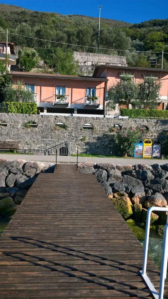 Villa sul Lago con pontile privato a Brenzone sul Garda - Unique and exclusive