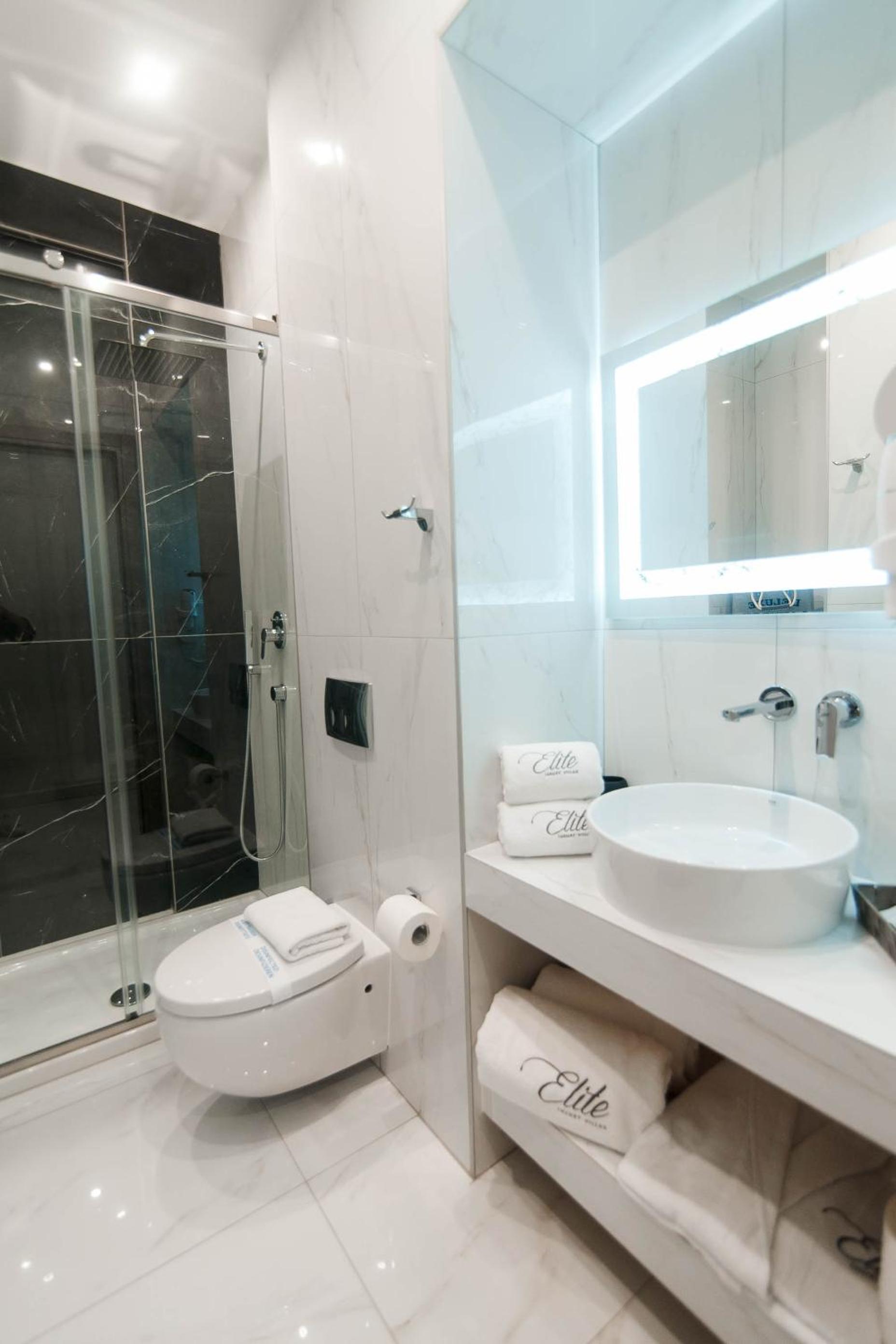 Elite Luxury Villas view 3