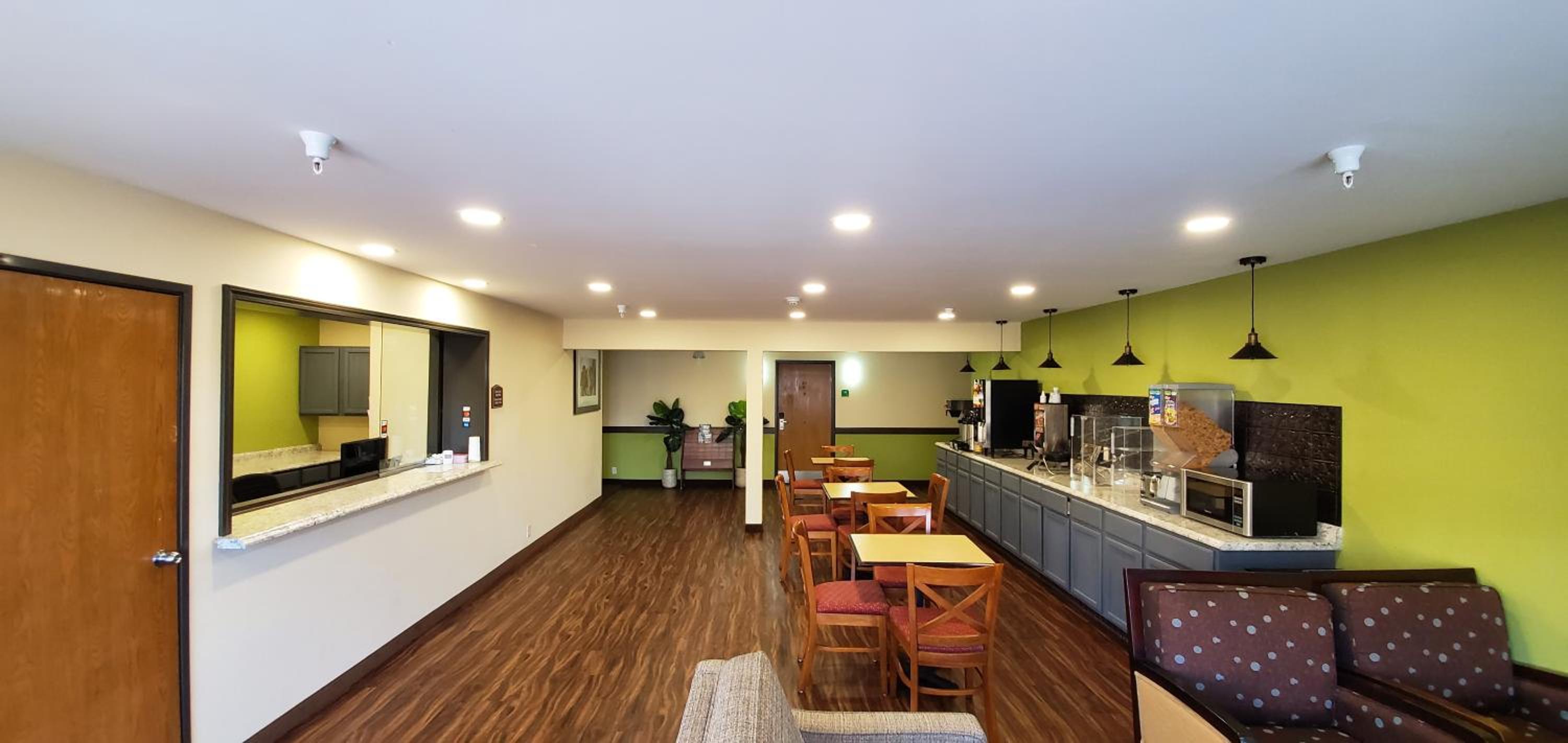 Sikeston Vacations - Travel Inn and Suites- Sikeston Miner I-55 exit-67 - Property Image 35