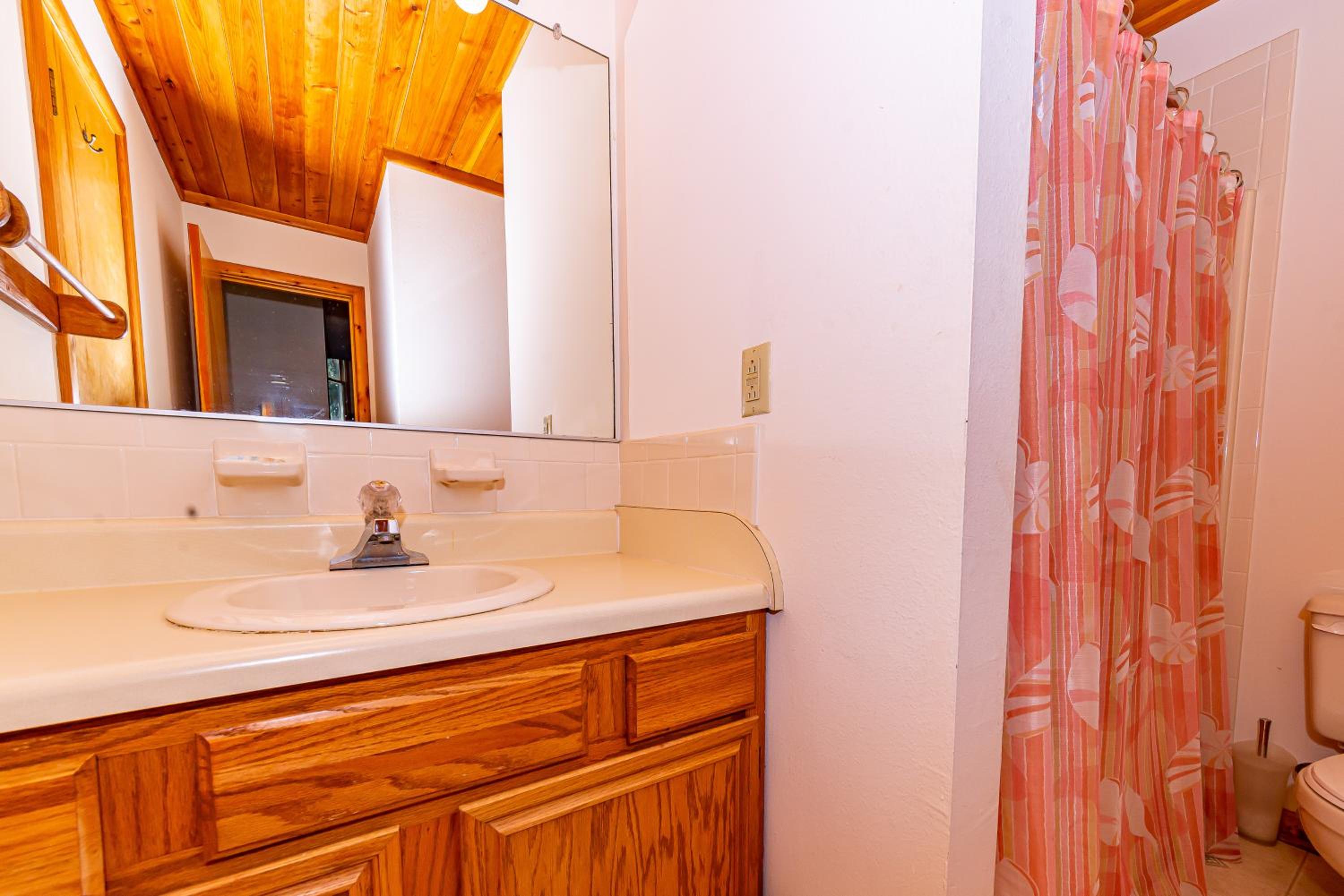 Christie - Duck, Tuckahoe, Soundside, 600 Yds to Beach, Community Pool, Tennis, Pier, Pets OK, Flex Stays