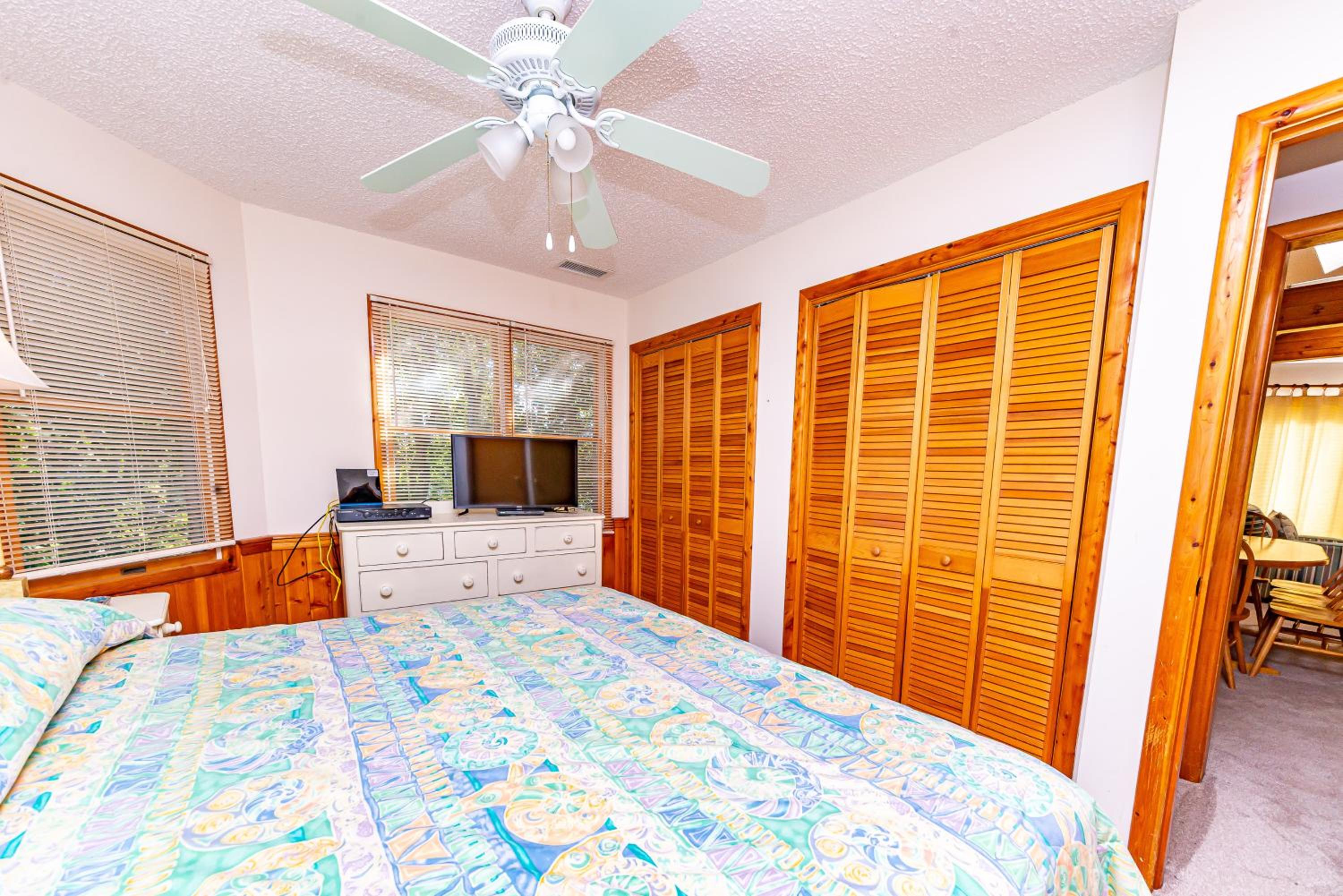 Christie - Duck, Tuckahoe, Soundside, 600 Yds to Beach, Community Pool, Tennis, Pier, Pets OK, Flex Stays