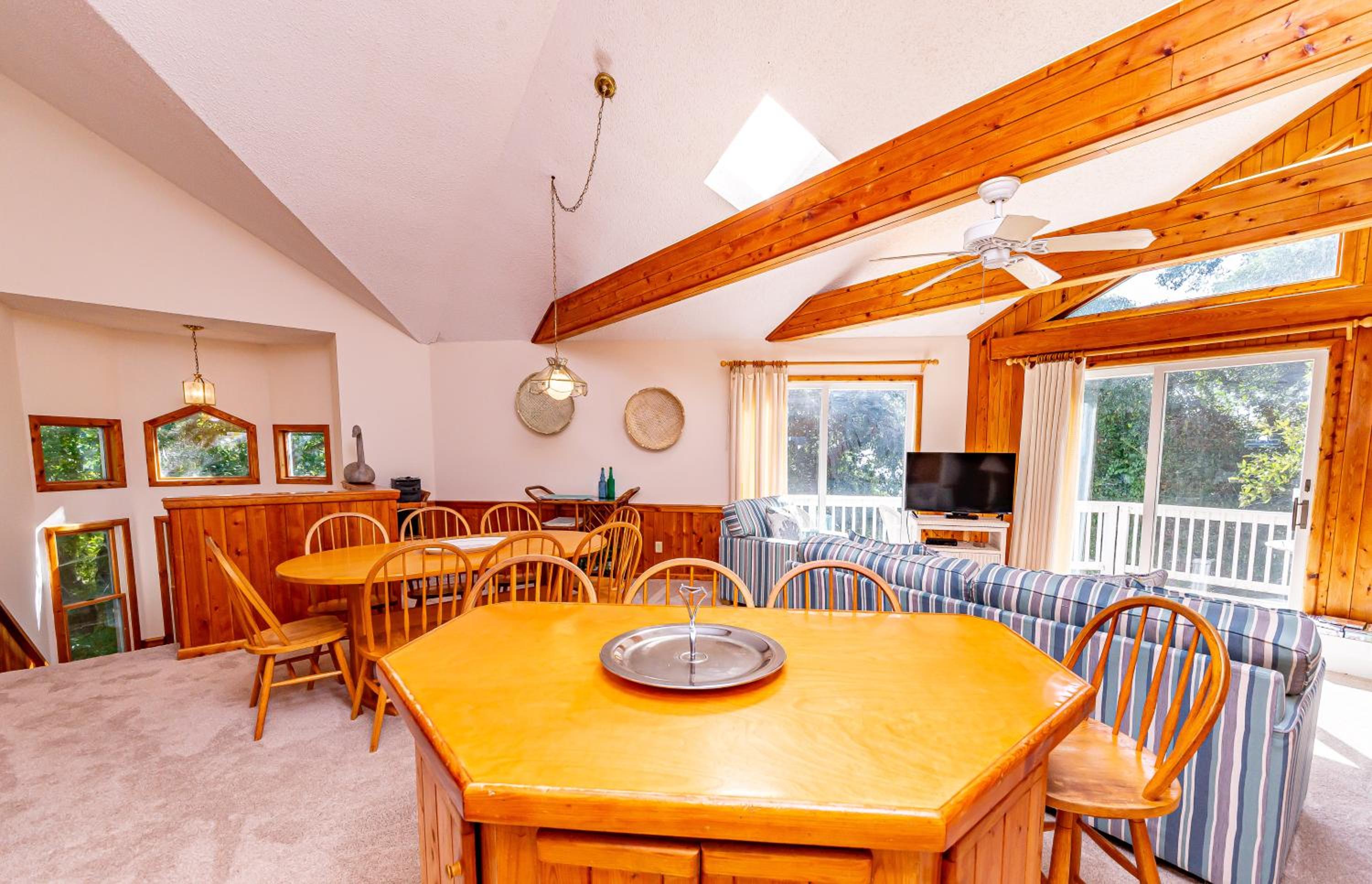 Christie - Duck, Tuckahoe, Soundside, 600 Yds to Beach, Community Pool, Tennis, Pier, Pets OK, Flex Stays