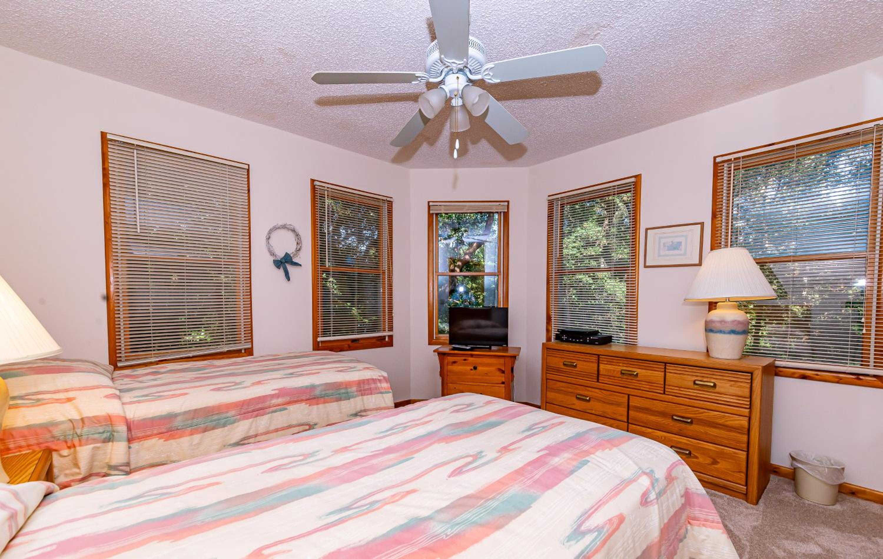 Christie - Duck, Tuckahoe, Soundside, 600 Yds to Beach, Community Pool, Tennis, Pier, Pets OK, Flex Stays