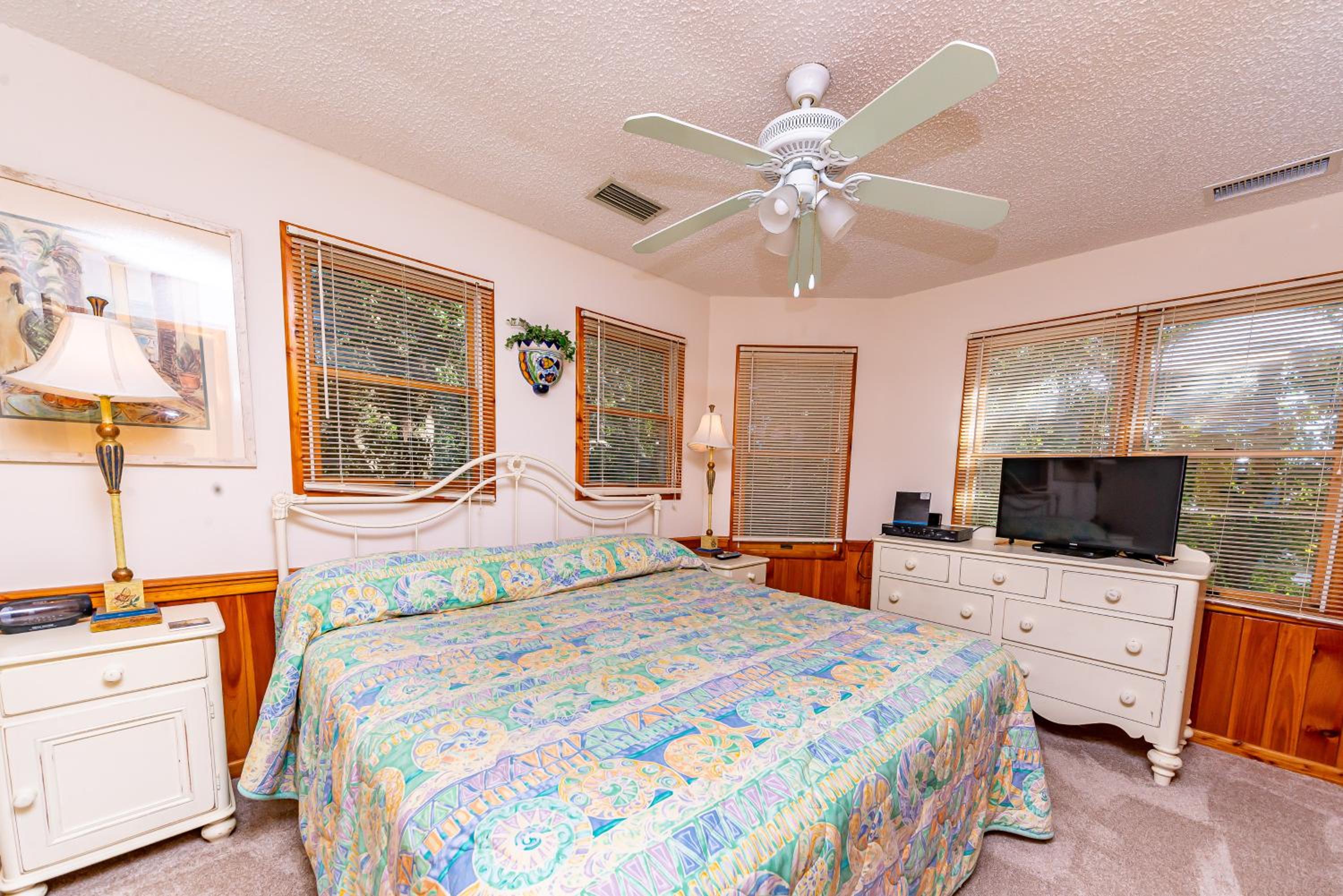 Christie - Duck, Tuckahoe, Soundside, 600 Yds to Beach, Community Pool, Tennis, Pier, Pets OK, Flex Stays