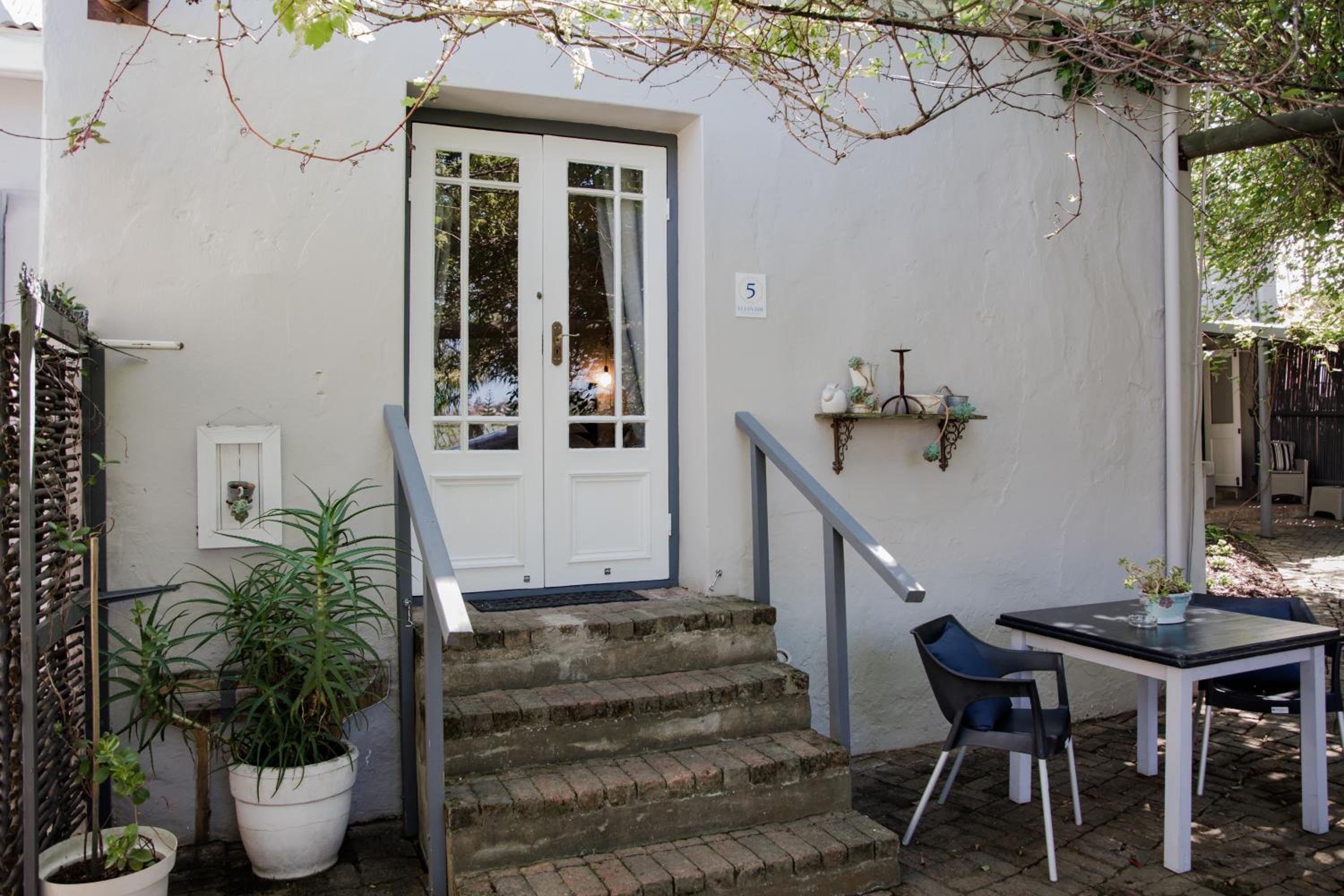 Elianthe Guesthouse