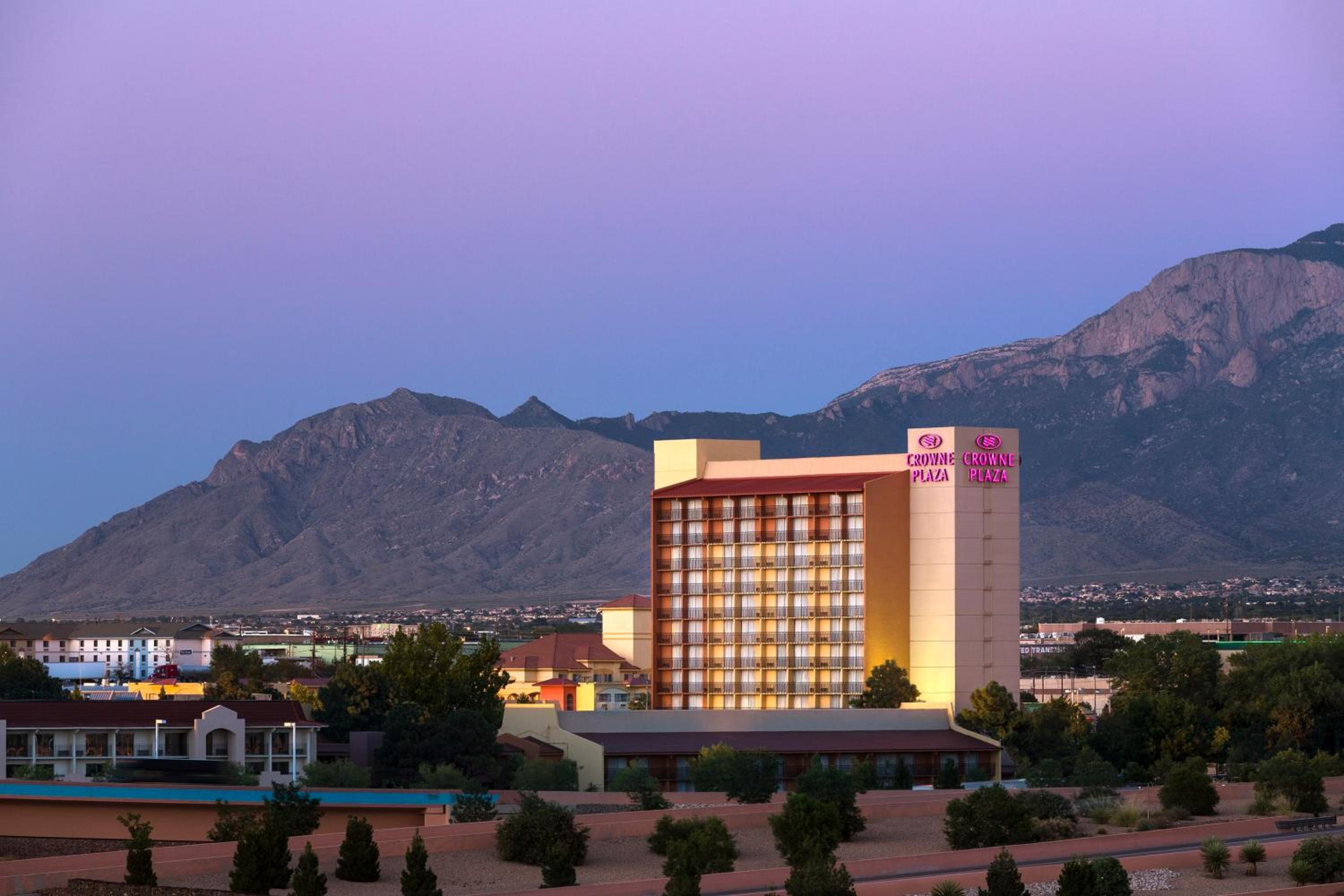 Hotel Albuquerque Crowne Plaza, an IHG Hotel - Image 1