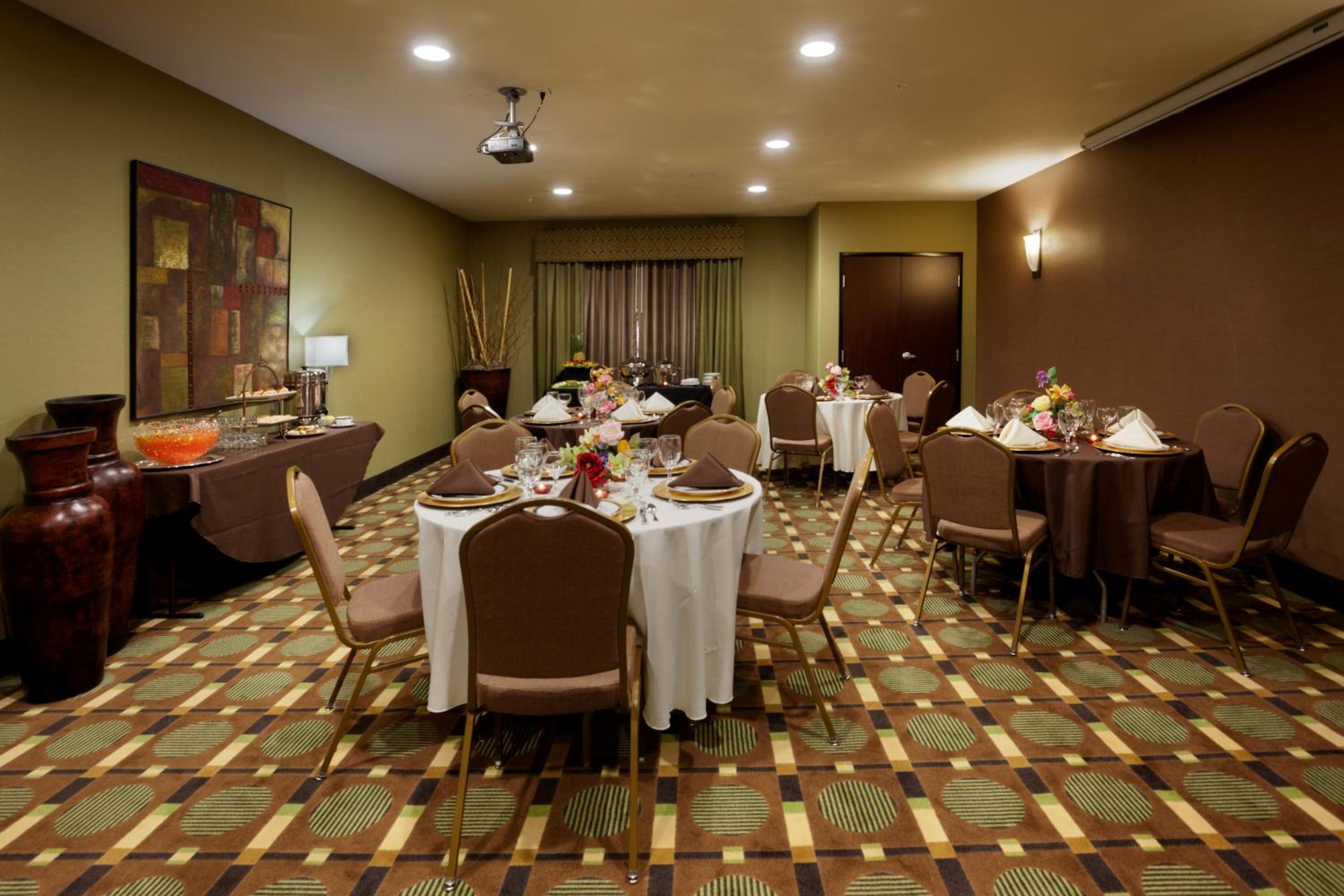 Marble Falls Vacations - Holiday Inn Express Marble Falls, an IHG Hotel - Property Image 27