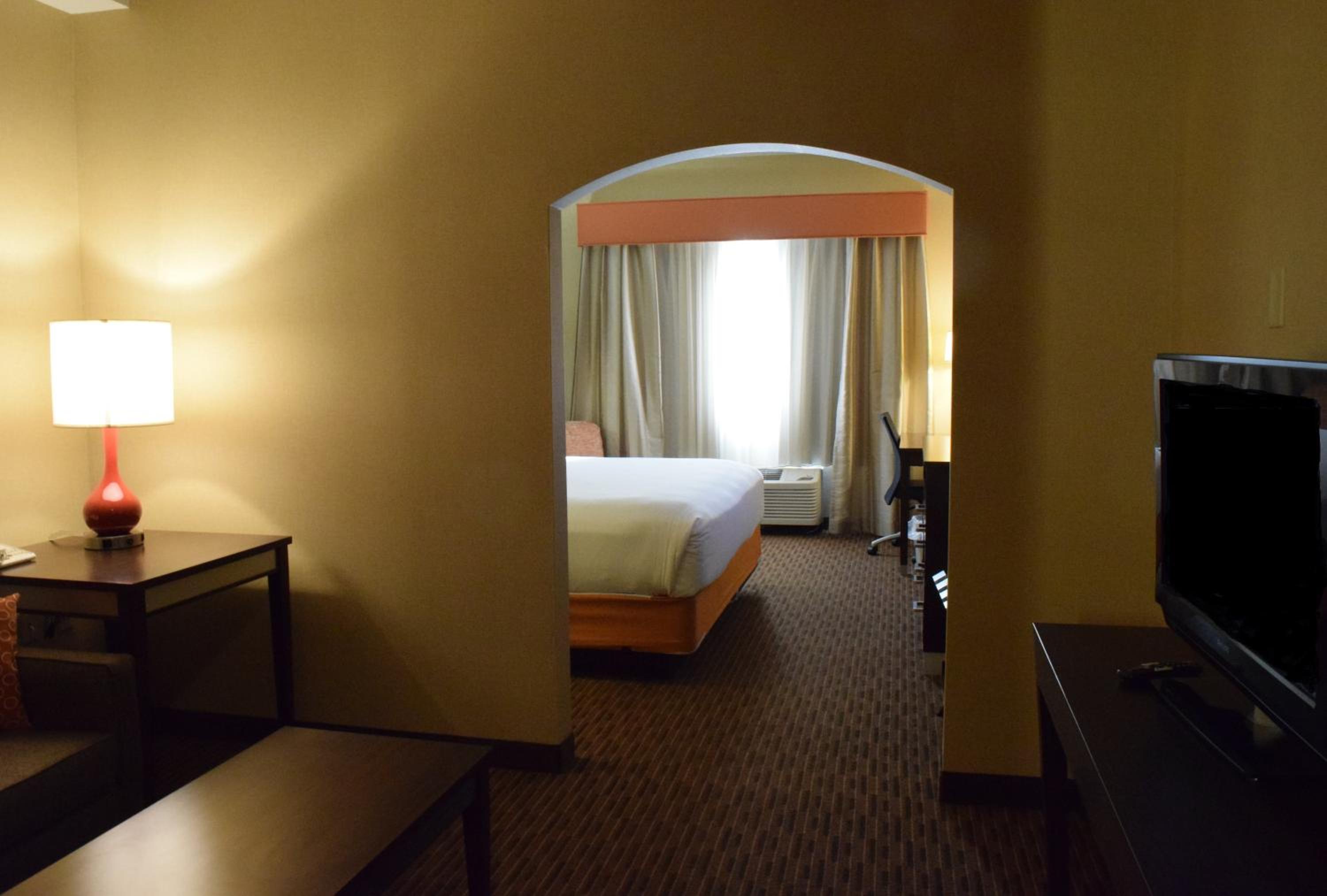 Watertown Vacations - Holiday Inn Express Hotel  Suites Watertown - Thousand Islands, an IHG Hotel - Property Image 20