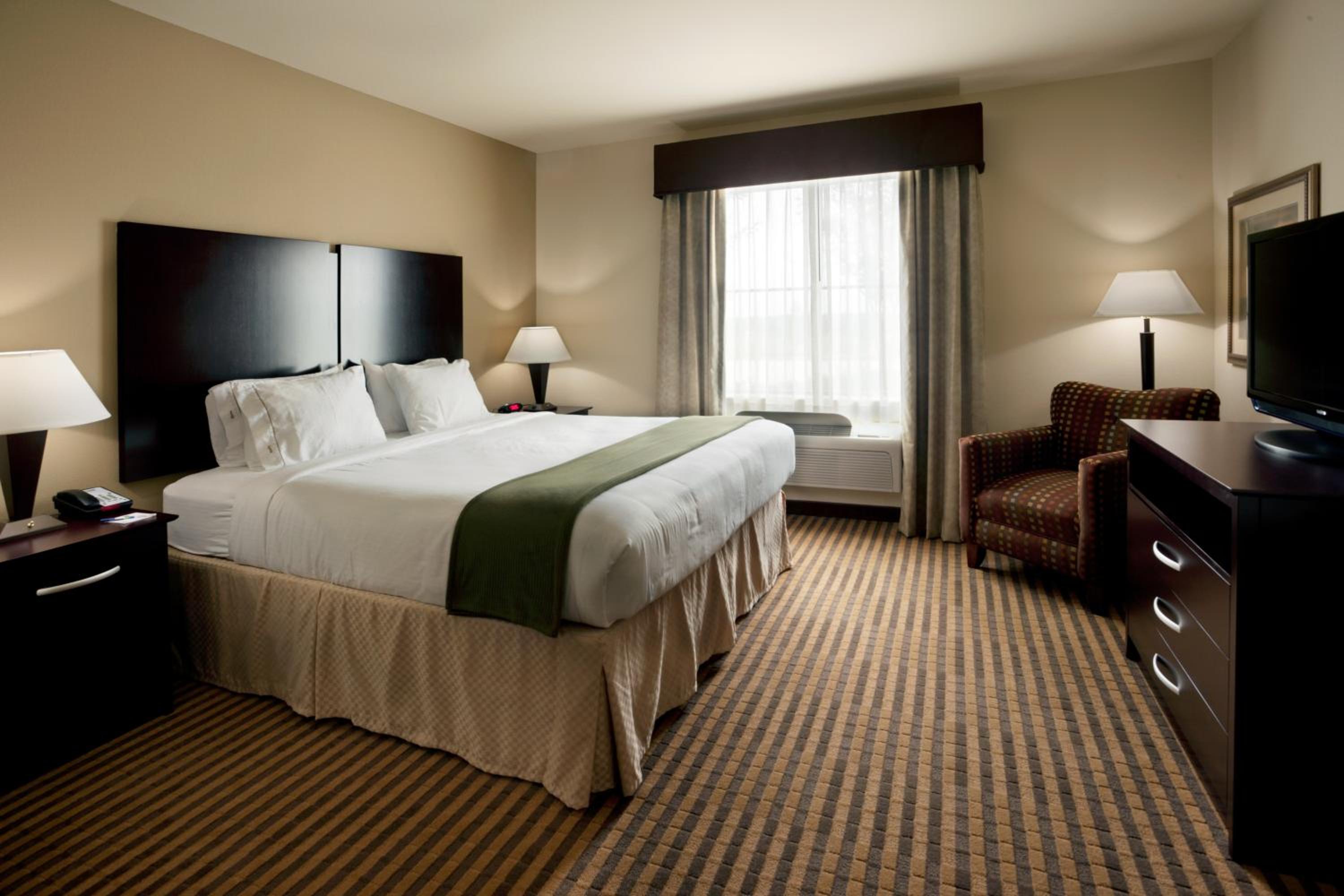 Marble Falls Vacations - Holiday Inn Express Marble Falls, an IHG Hotel - Property Image 3
