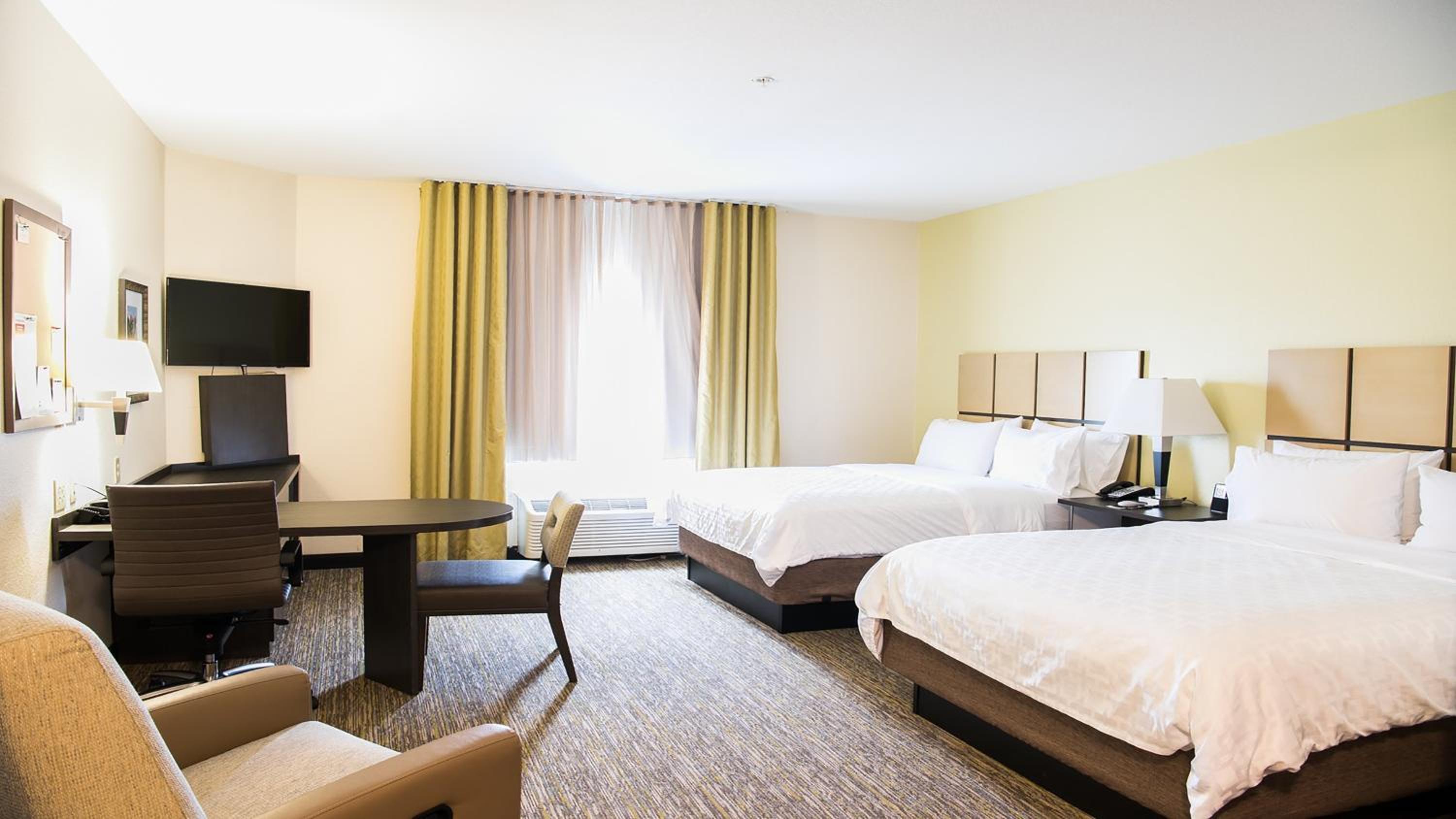 Bay City Vacations - Candlewood Suites Bay City, an IHG Hotel - Property Image 2