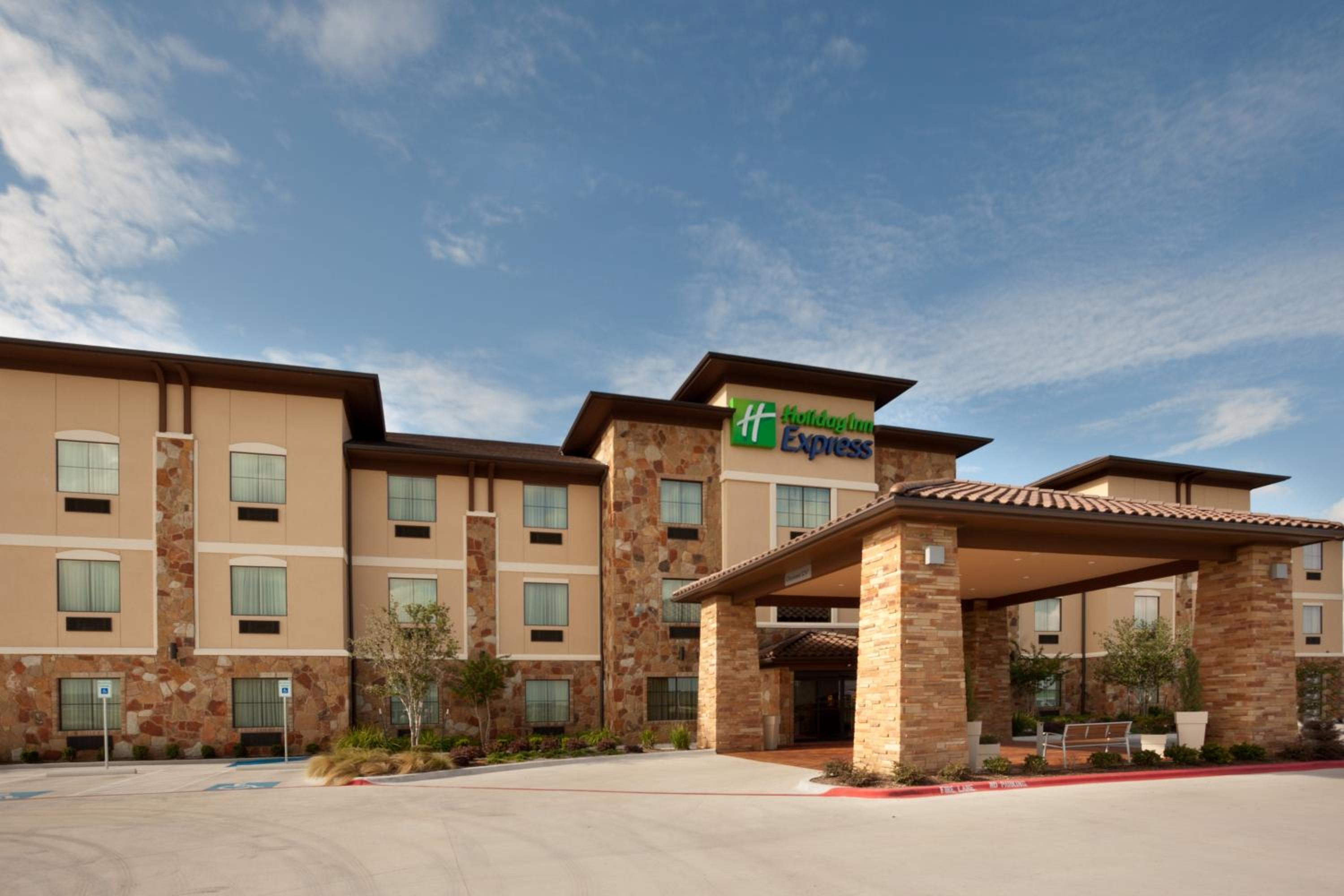 Marble Falls Vacations - Holiday Inn Express Marble Falls, an IHG Hotel - Property Image 15