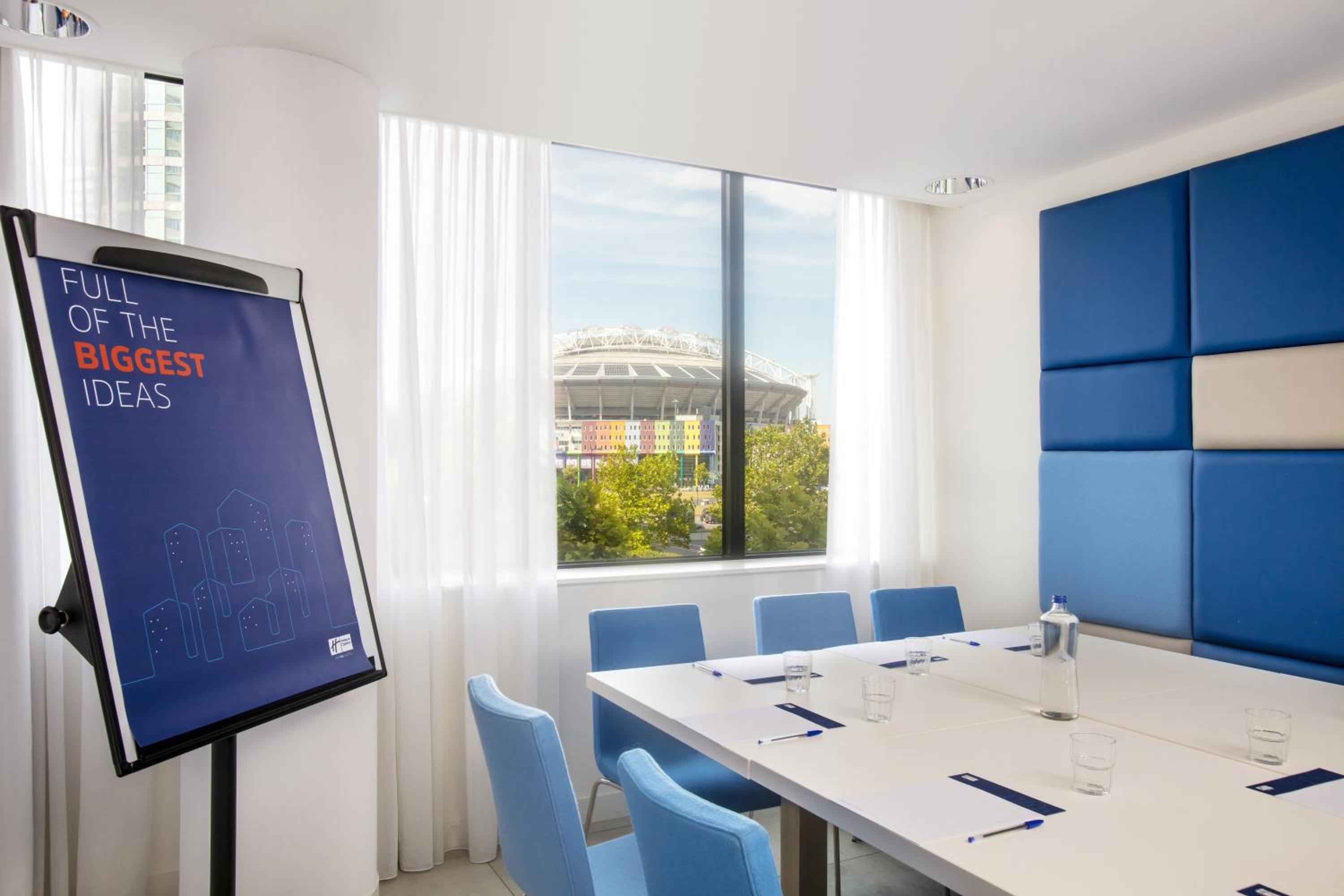 Holiday Inn Express Amsterdam Arena Towers by IHG
