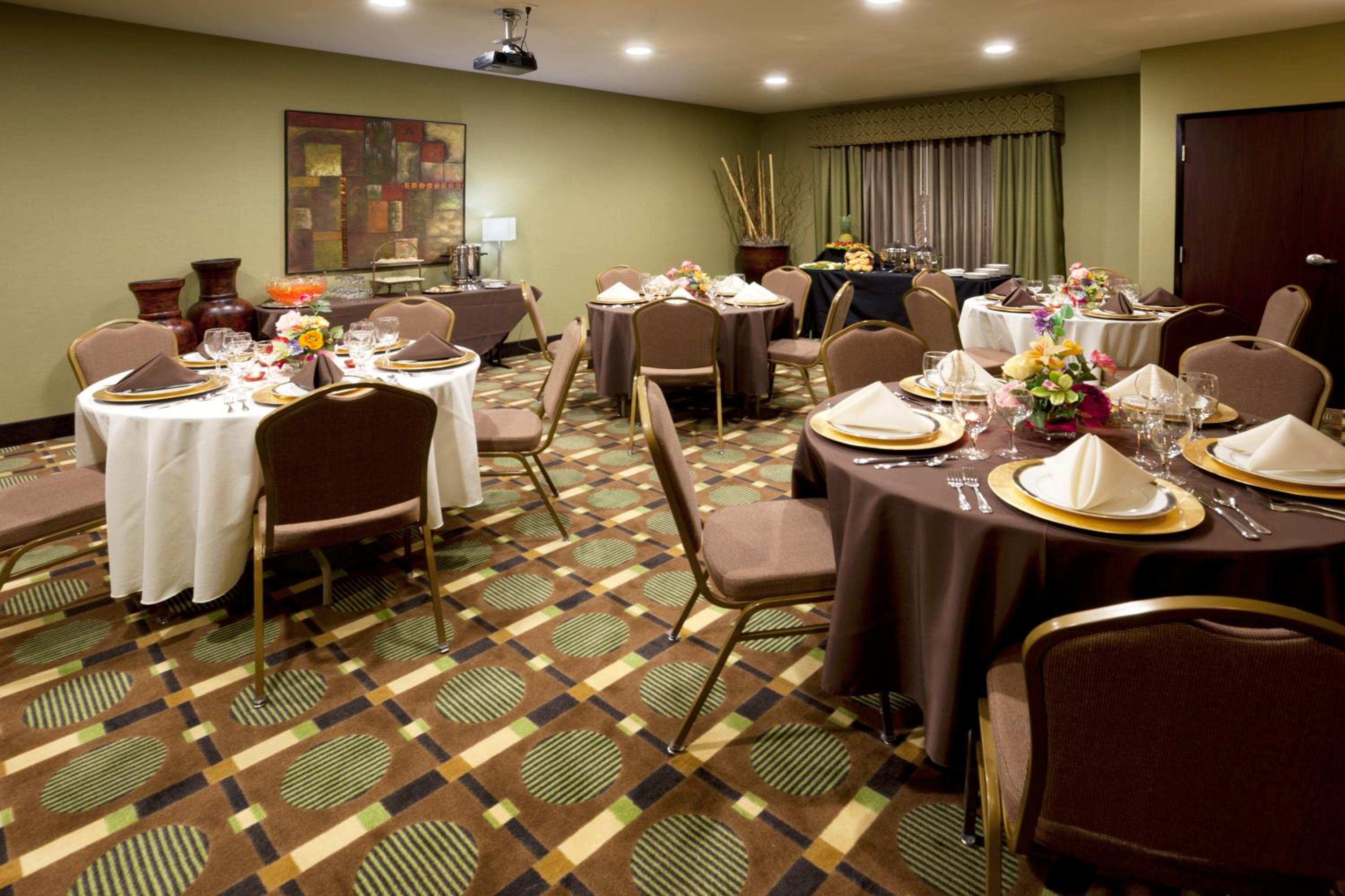Marble Falls Vacations - Holiday Inn Express Marble Falls, an IHG Hotel - Property Image 28