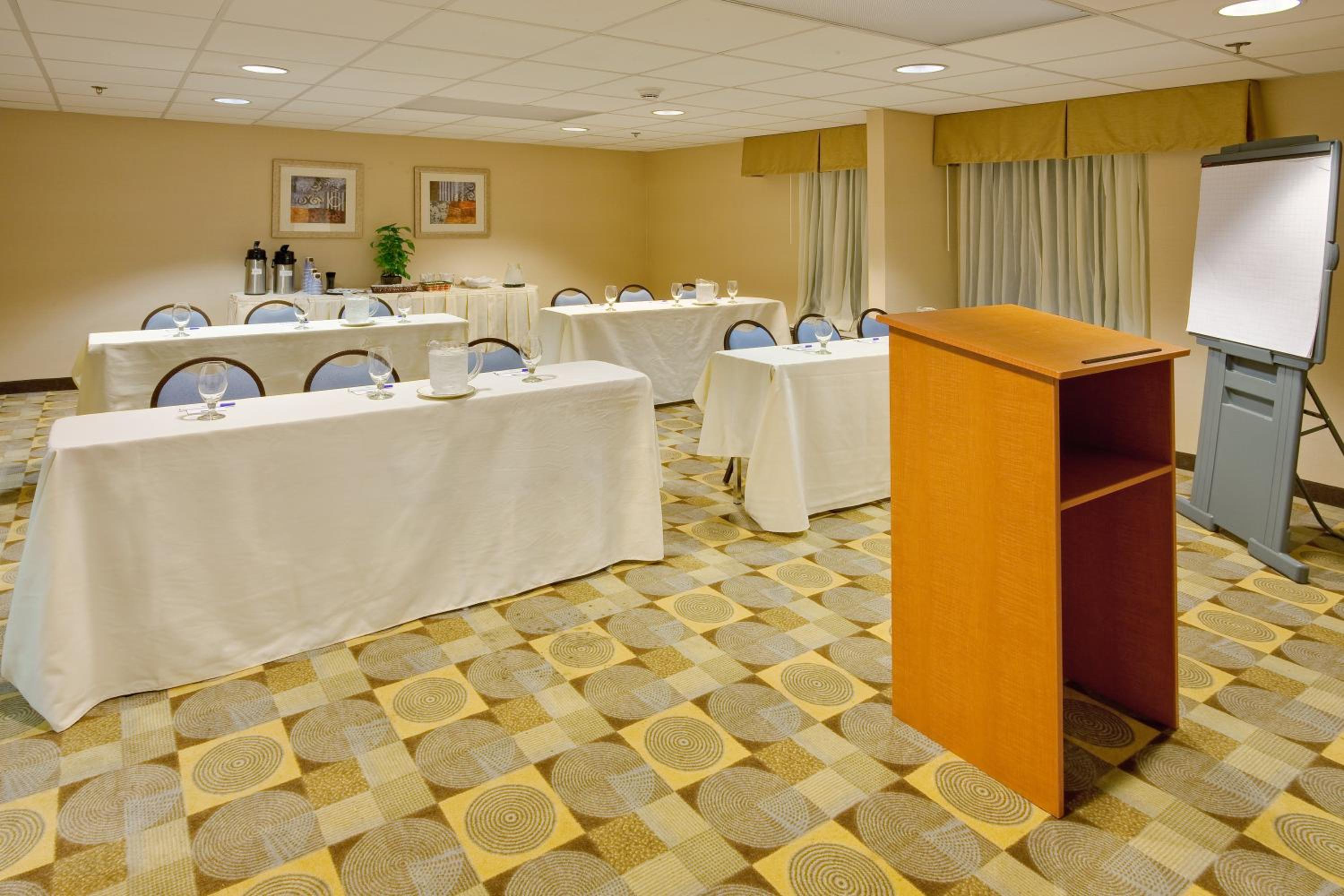 Wilkes-Barre Vacations - Holiday Inn Express Wilkes Barre East, an IHG Hotel - Property Image 19