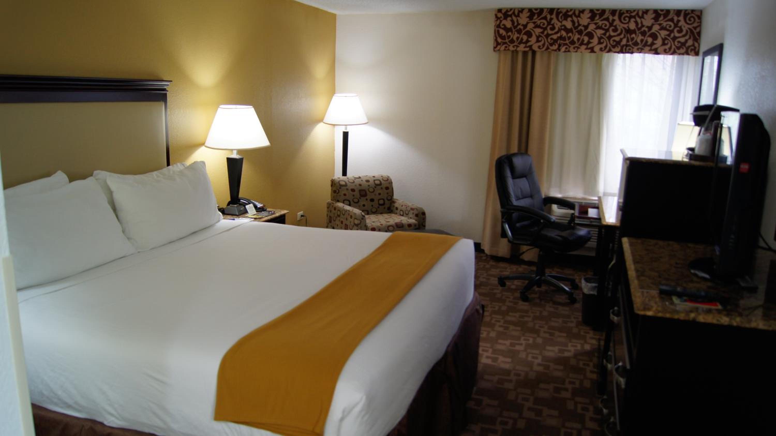 Schaumburg Vacations - Radisson Hotel Schaumburg - Property Image 5