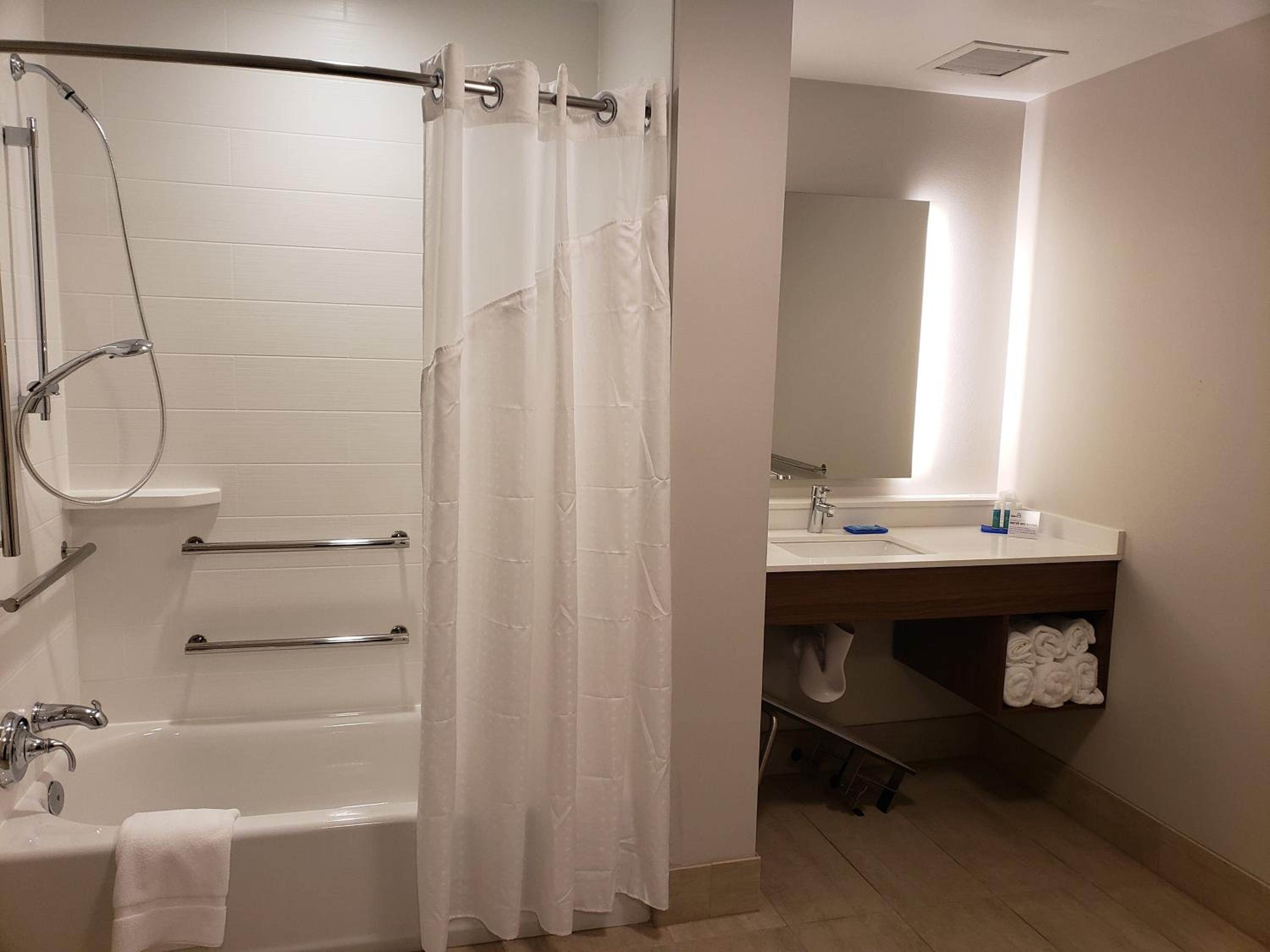 Holiday Inn Express Suites - Brigham City - North Utah, an IHG Hotel - Property Image 8