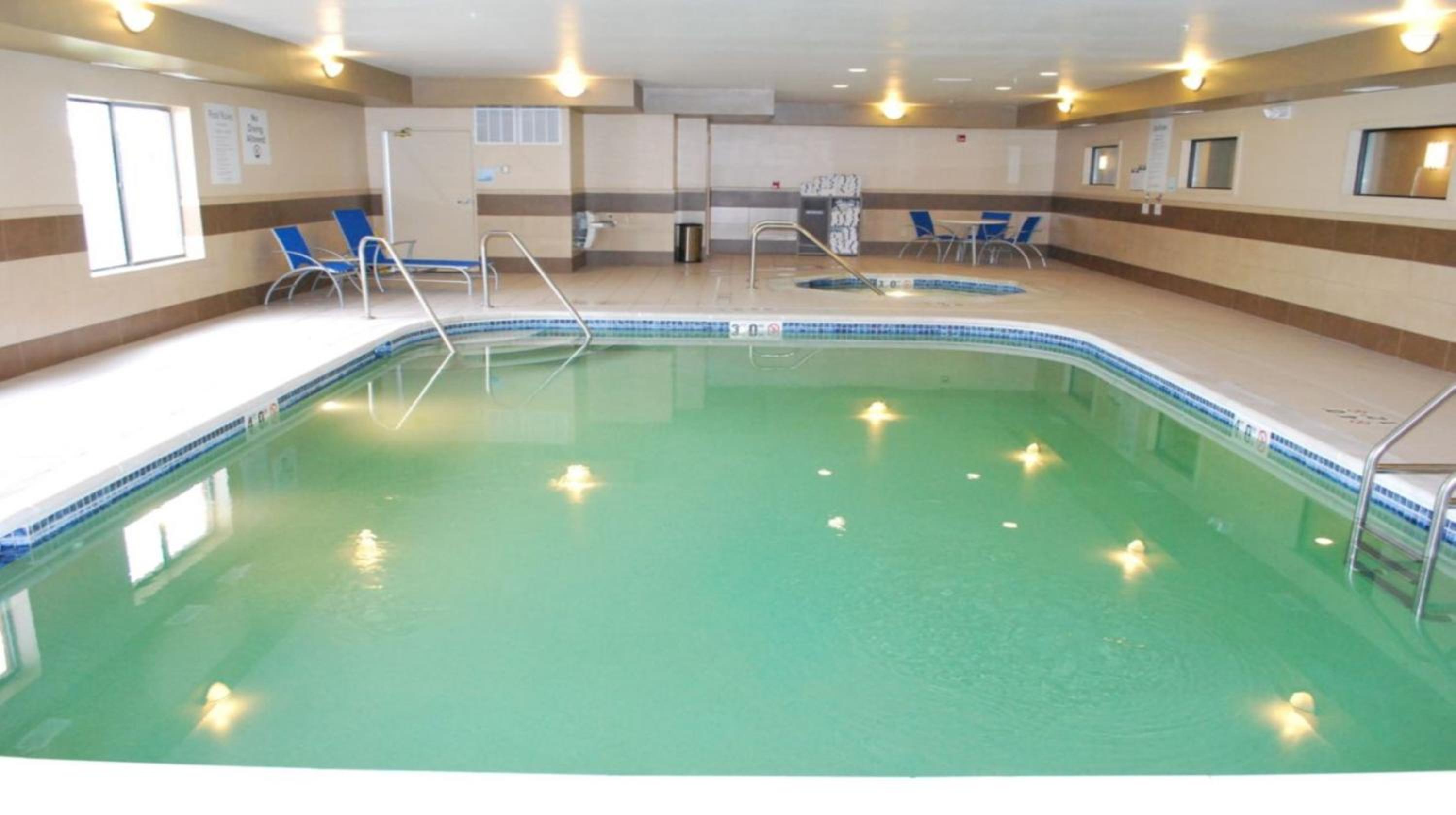 Bloomington Vacations - Holiday Inn Express Bloomington West, an IHG Hotel - Property Image 2