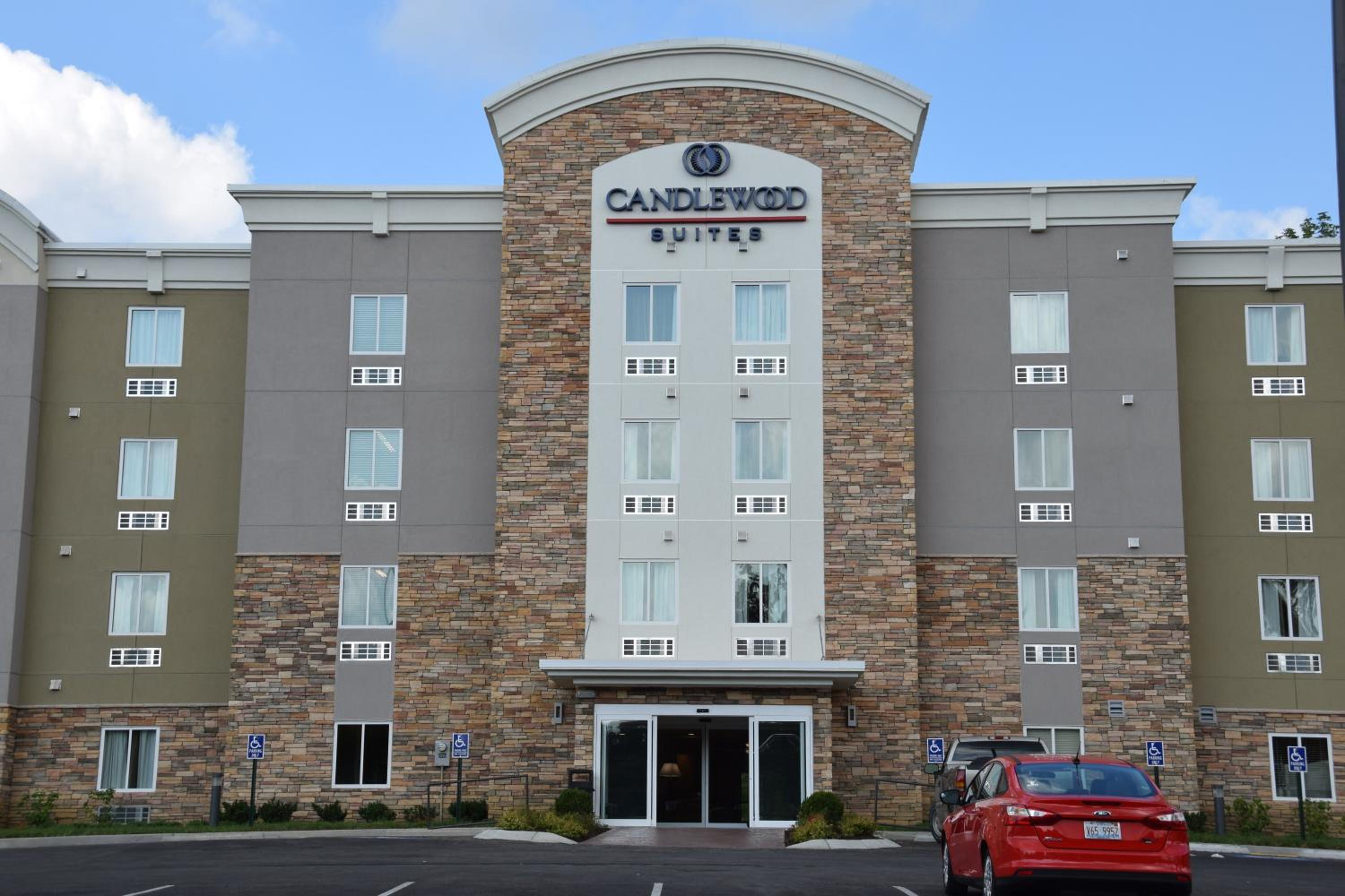 Hotel Candlewood Suites Nashville - Goodlettsville, an IHG Hotel - Image 1