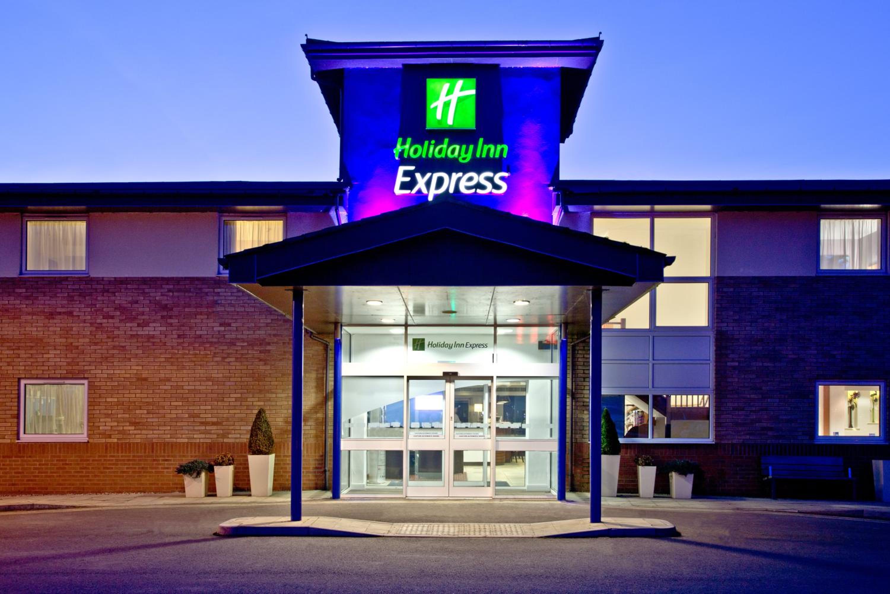 Hotel Holiday Inn Express Shrewsbury, an IHG Hotel - Image 1
