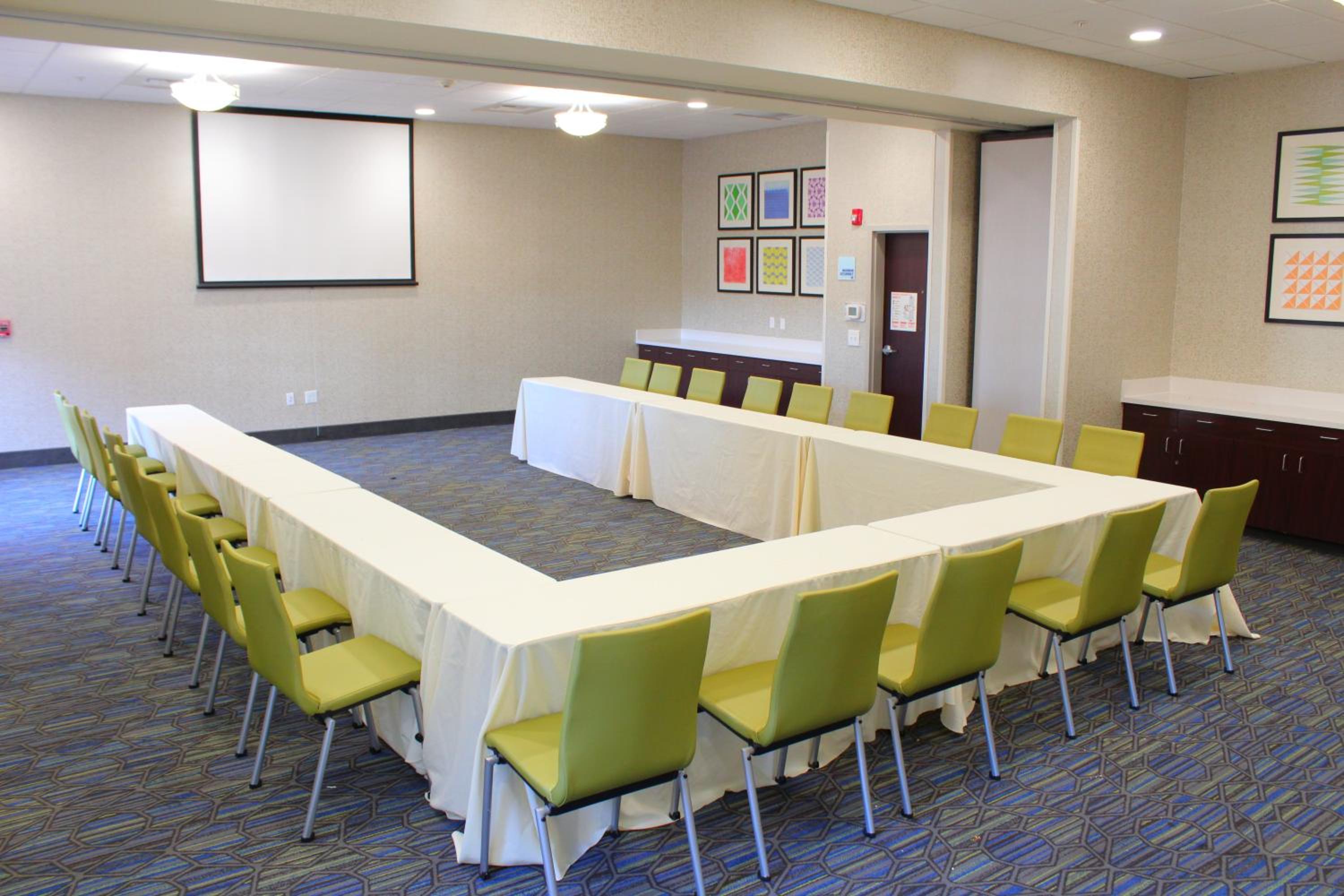 Holiday Inn Express Hotel Suites Napa Valley-American Canyon, an IHG Hotel - Property Image 10