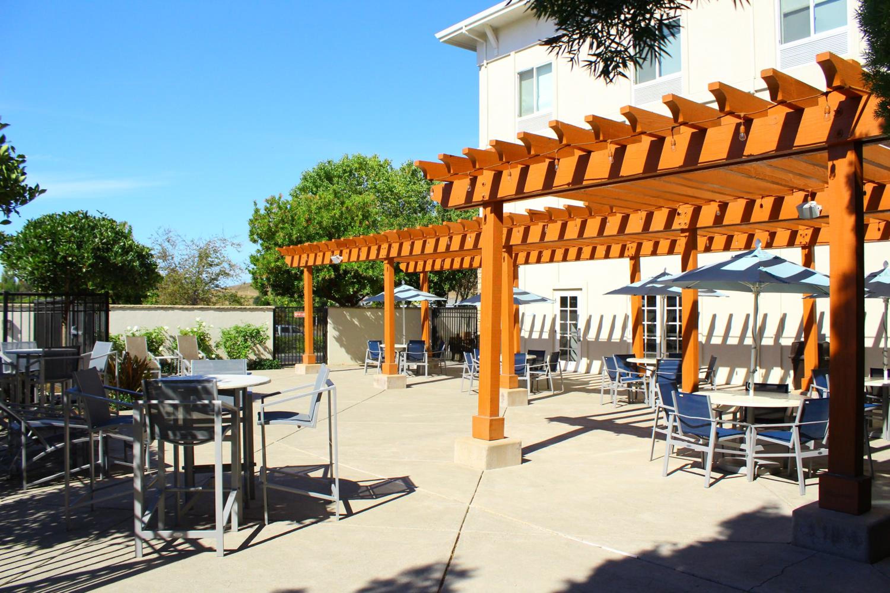 Holiday Inn Express Hotel Suites Napa Valley-American Canyon, an IHG Hotel - Property Image 29
