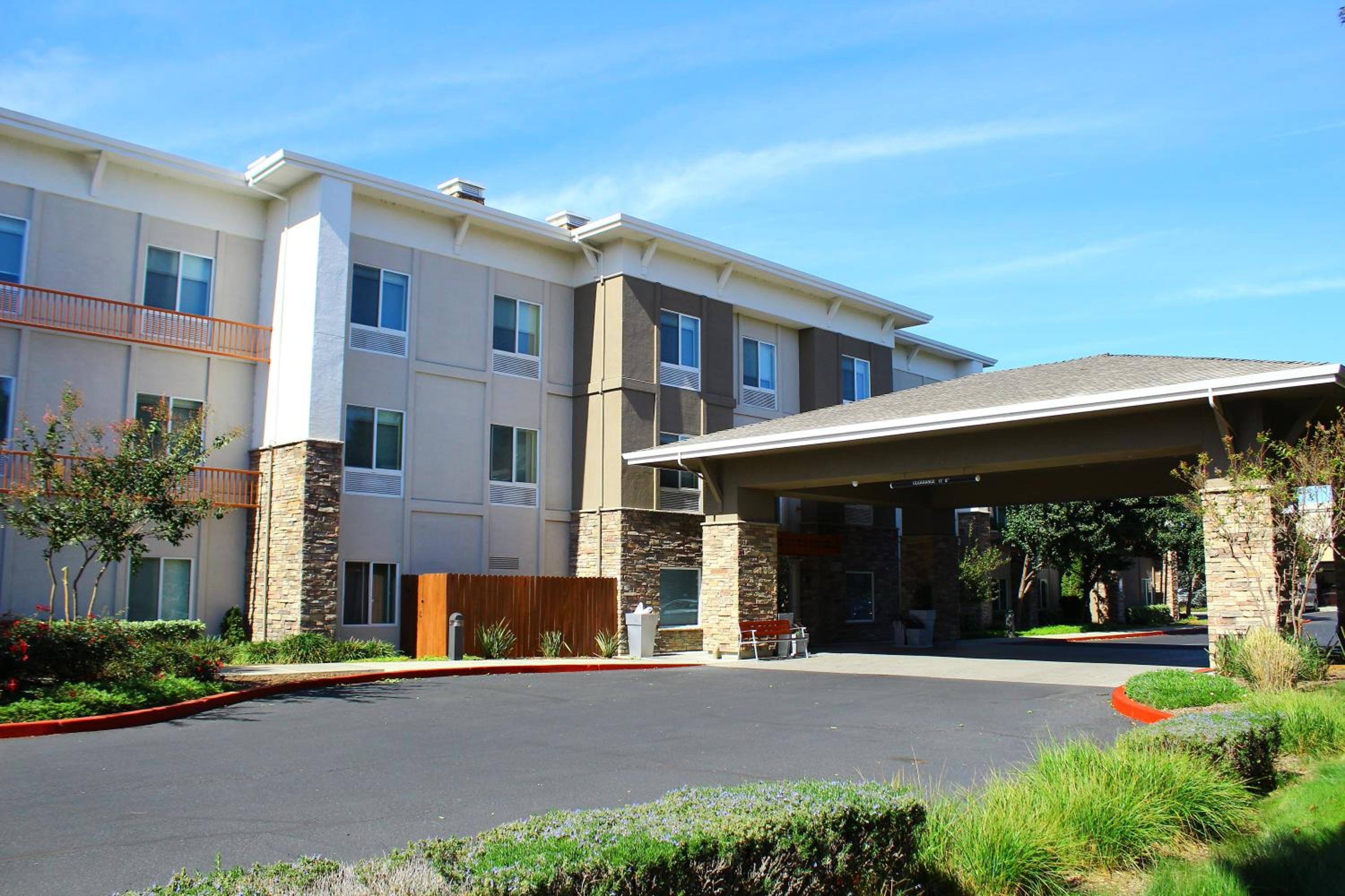 Holiday Inn Express Hotel Suites Napa Valley-American Canyon, an IHG Hotel - Property Image 18