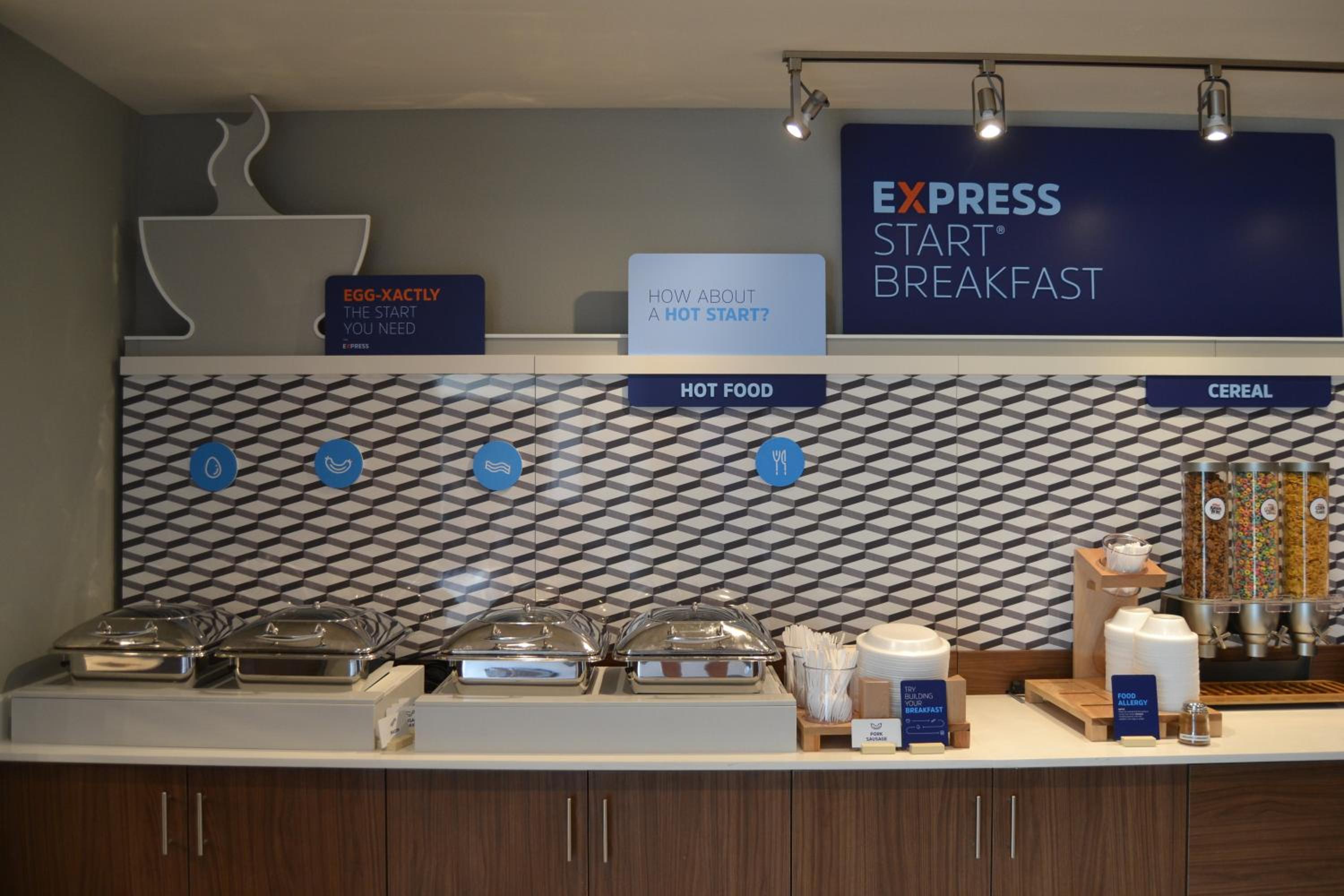 Holiday Inn Express  Suites Goodlettsville N - Nashville, an IHG Hotel - Property Image 5