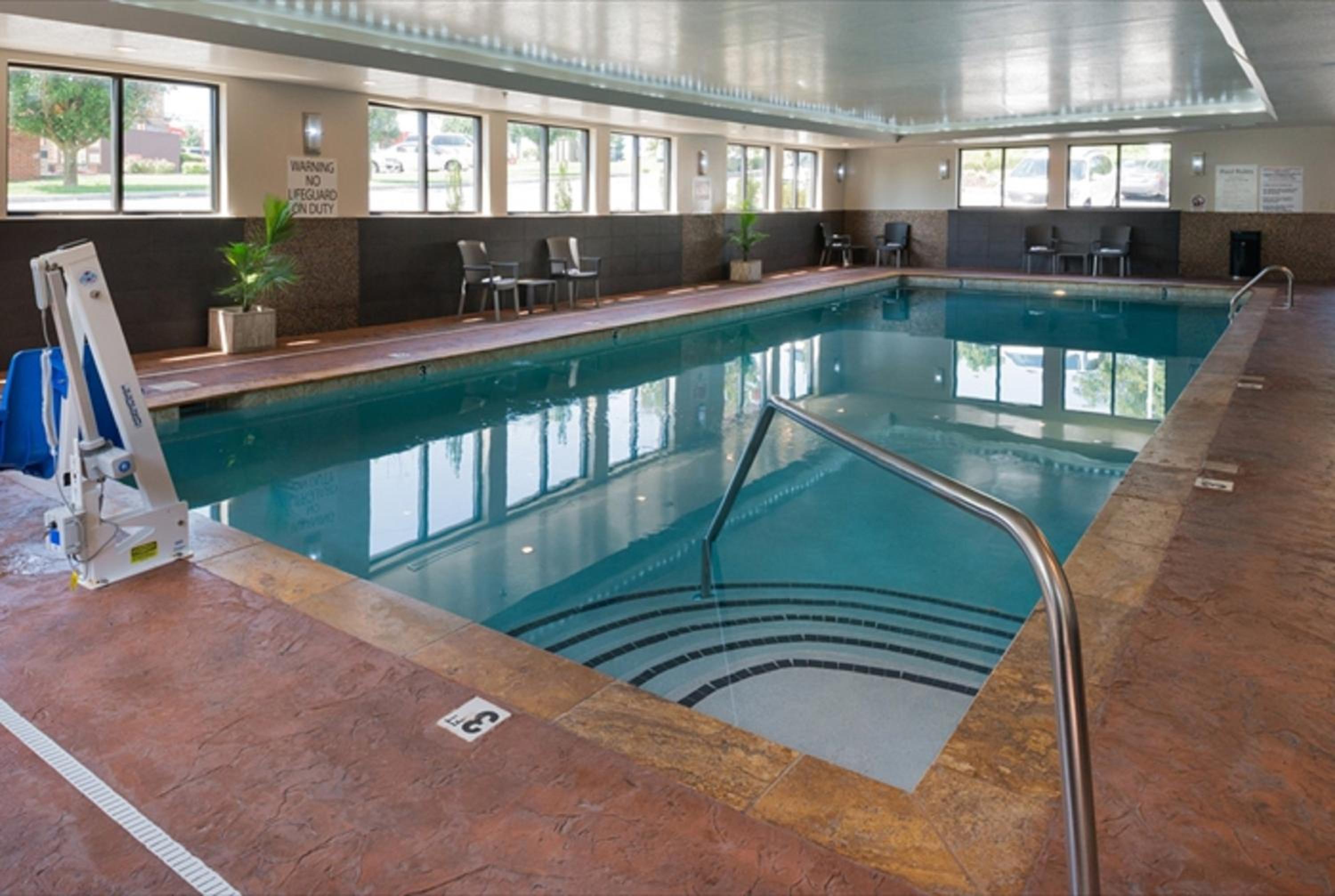 Holiday Inn Express Suites Nashville Southeast - Antioch, an IHG Hotel - Property Image 7