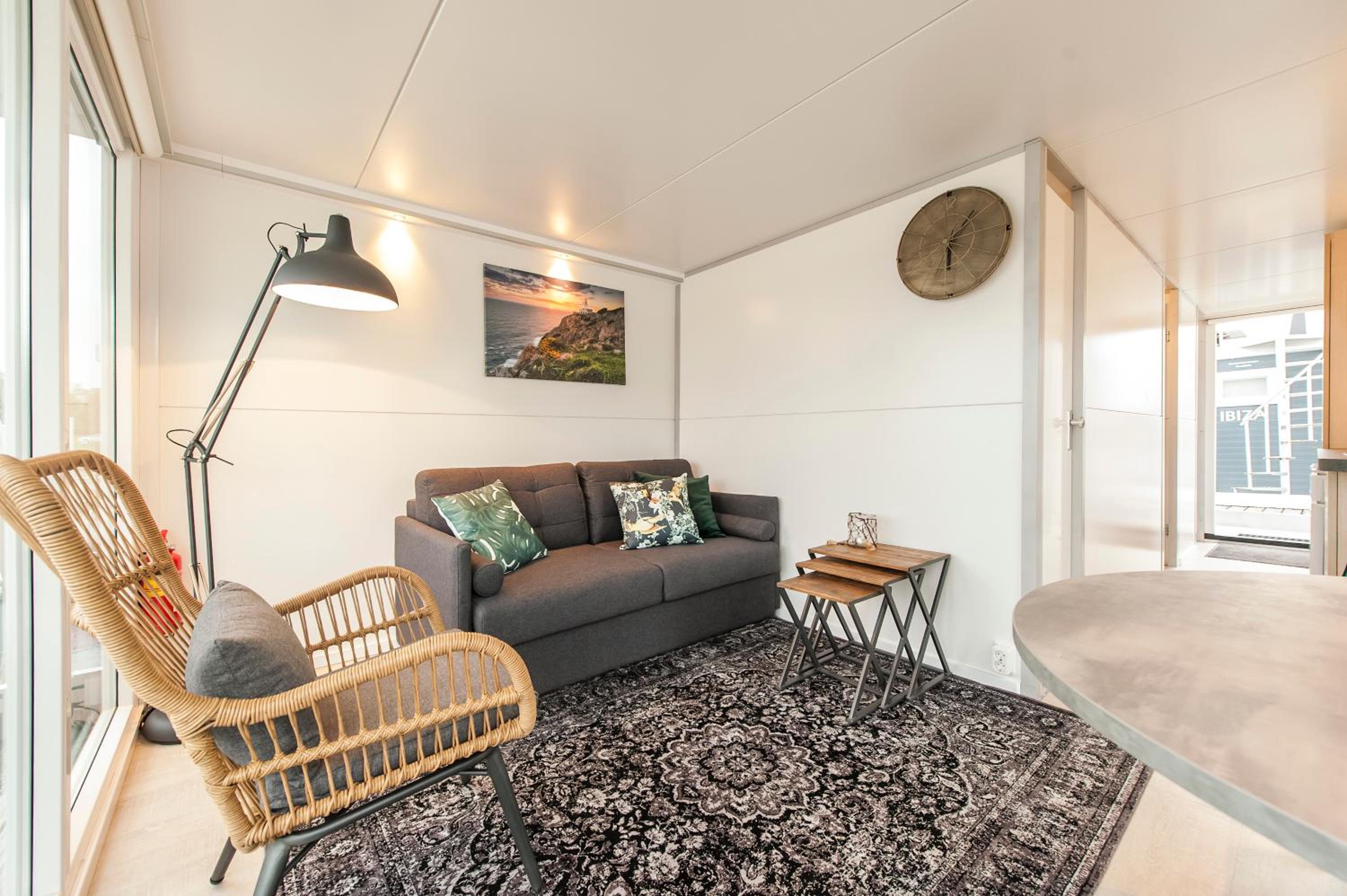 Tiny floating house Ibiza view 4
