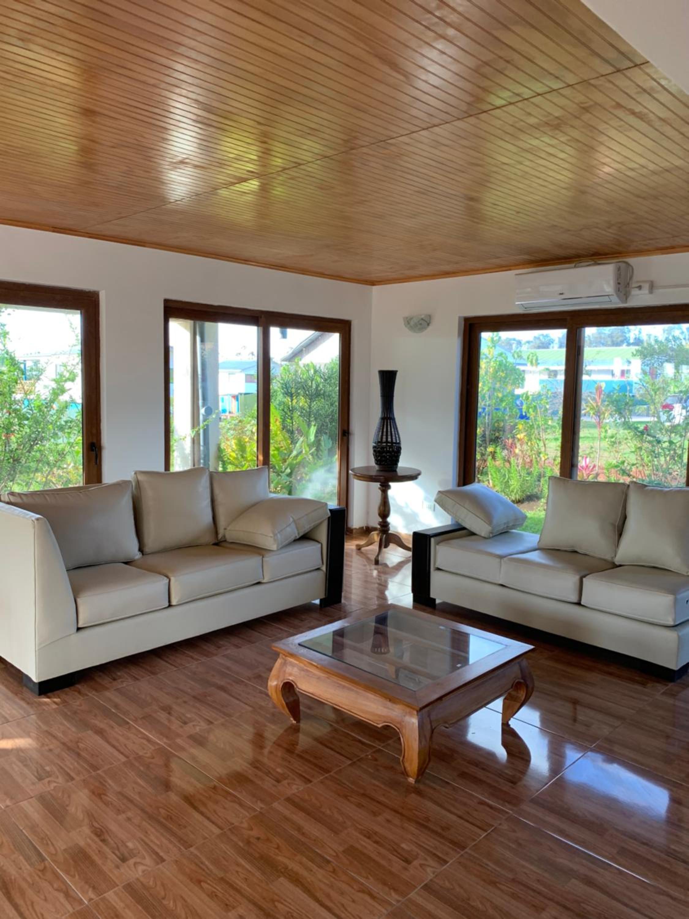 Teanehi Bed & Breakfast
