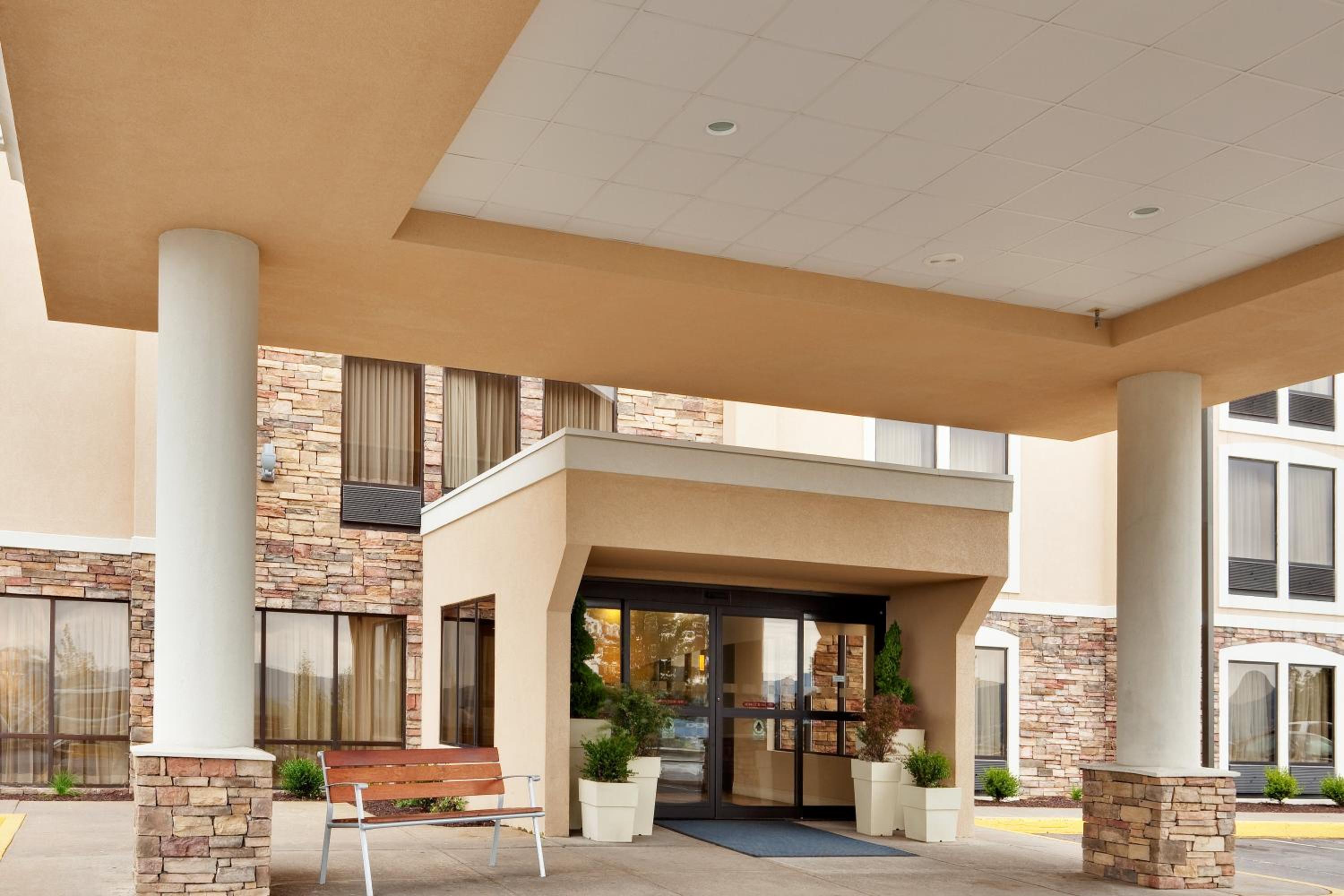 Wilkes-Barre Vacations - Holiday Inn Express Wilkes Barre East, an IHG Hotel - Property Image 22