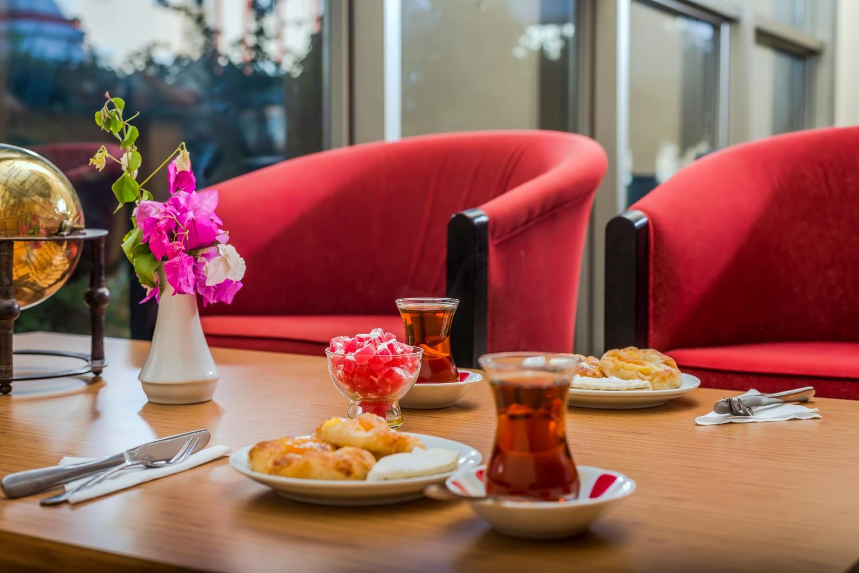 Santa Marina Hotel - Image 18