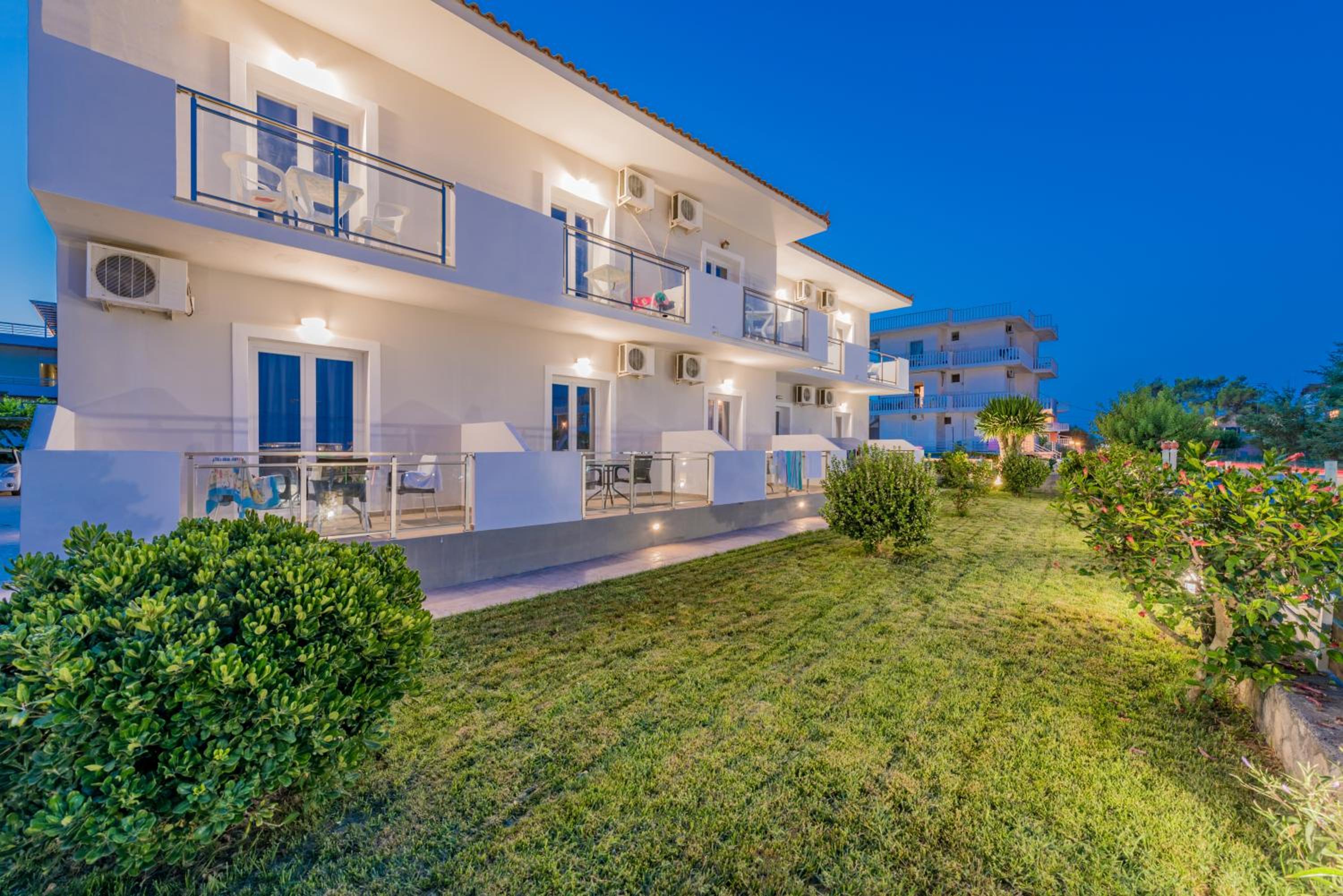 Laganas Vacations - Stathis Studios II with Sea View - Property Image 1