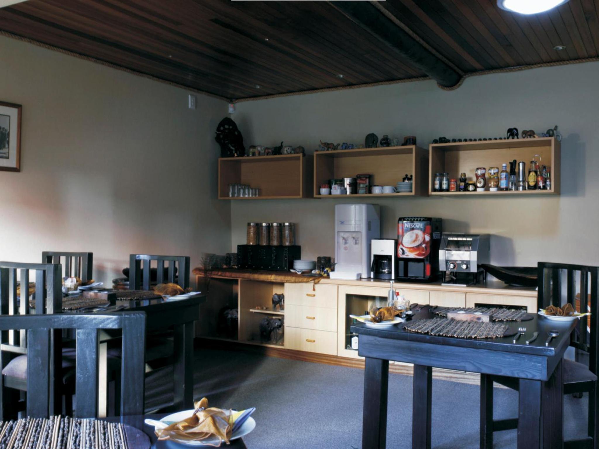 A La Martha's Air-Port Guest House