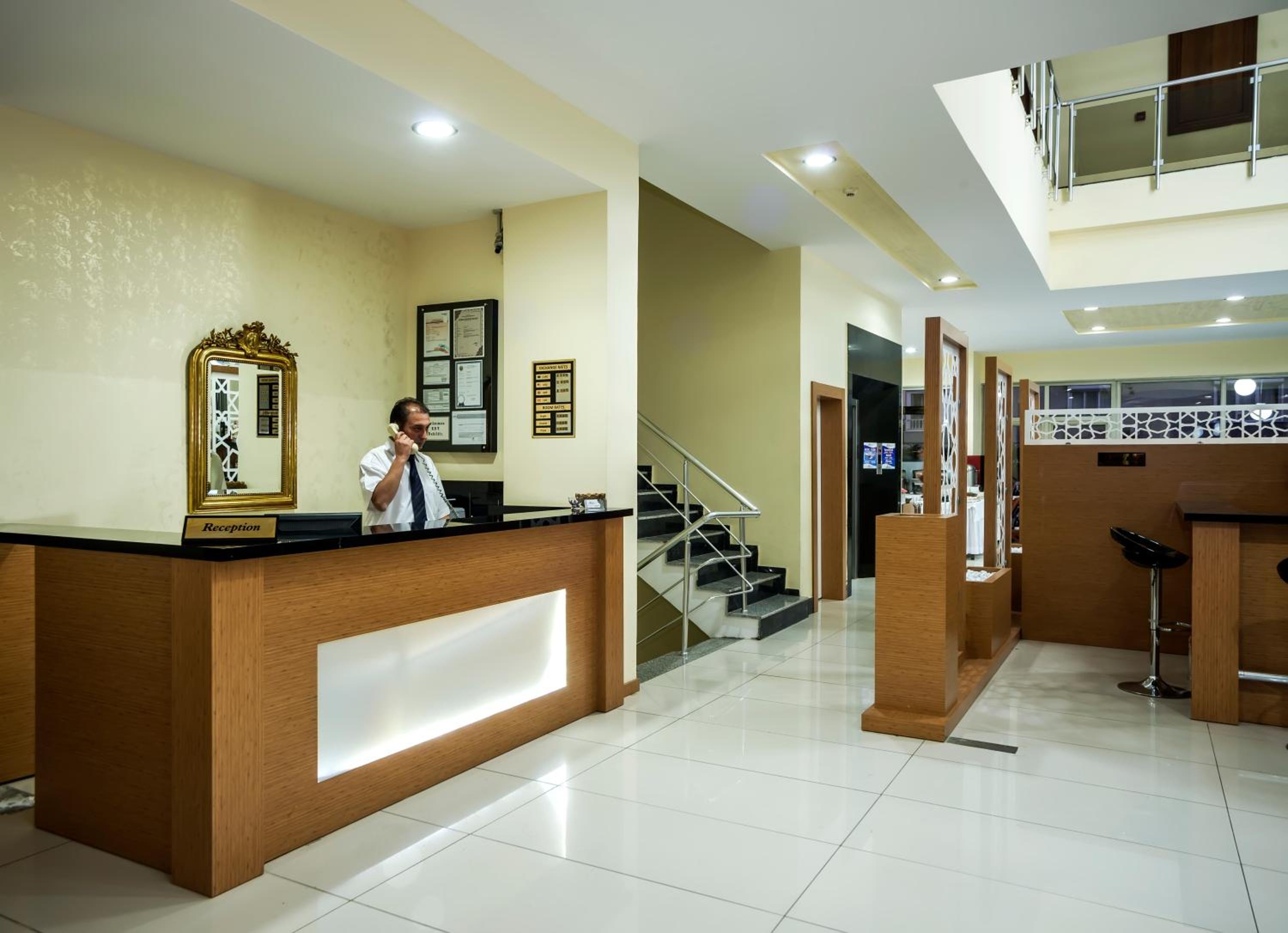 Santa Marina Hotel - Image 9