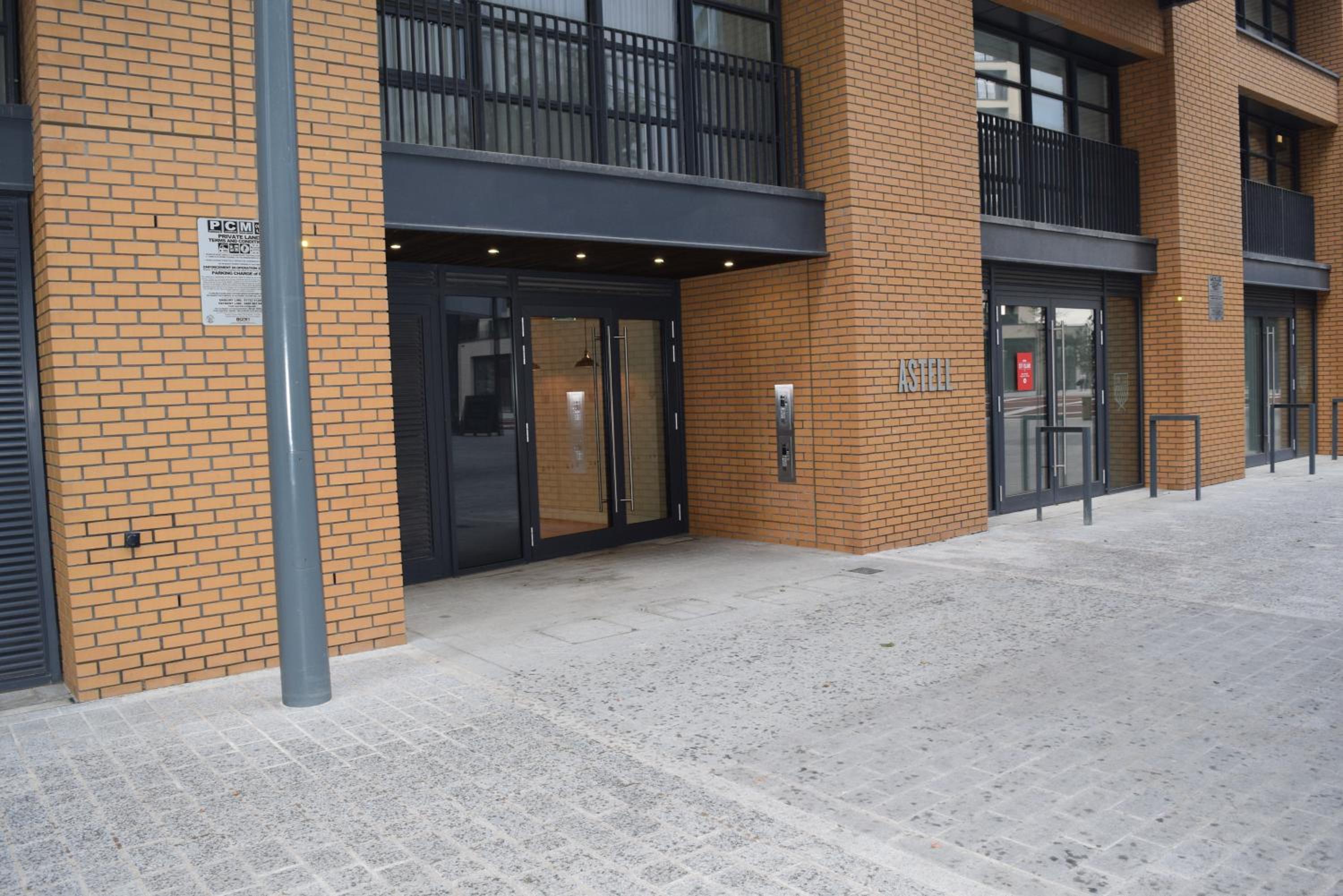 London City Island 3 Bedroom Luxury Apartments, Canary Wharf, E14