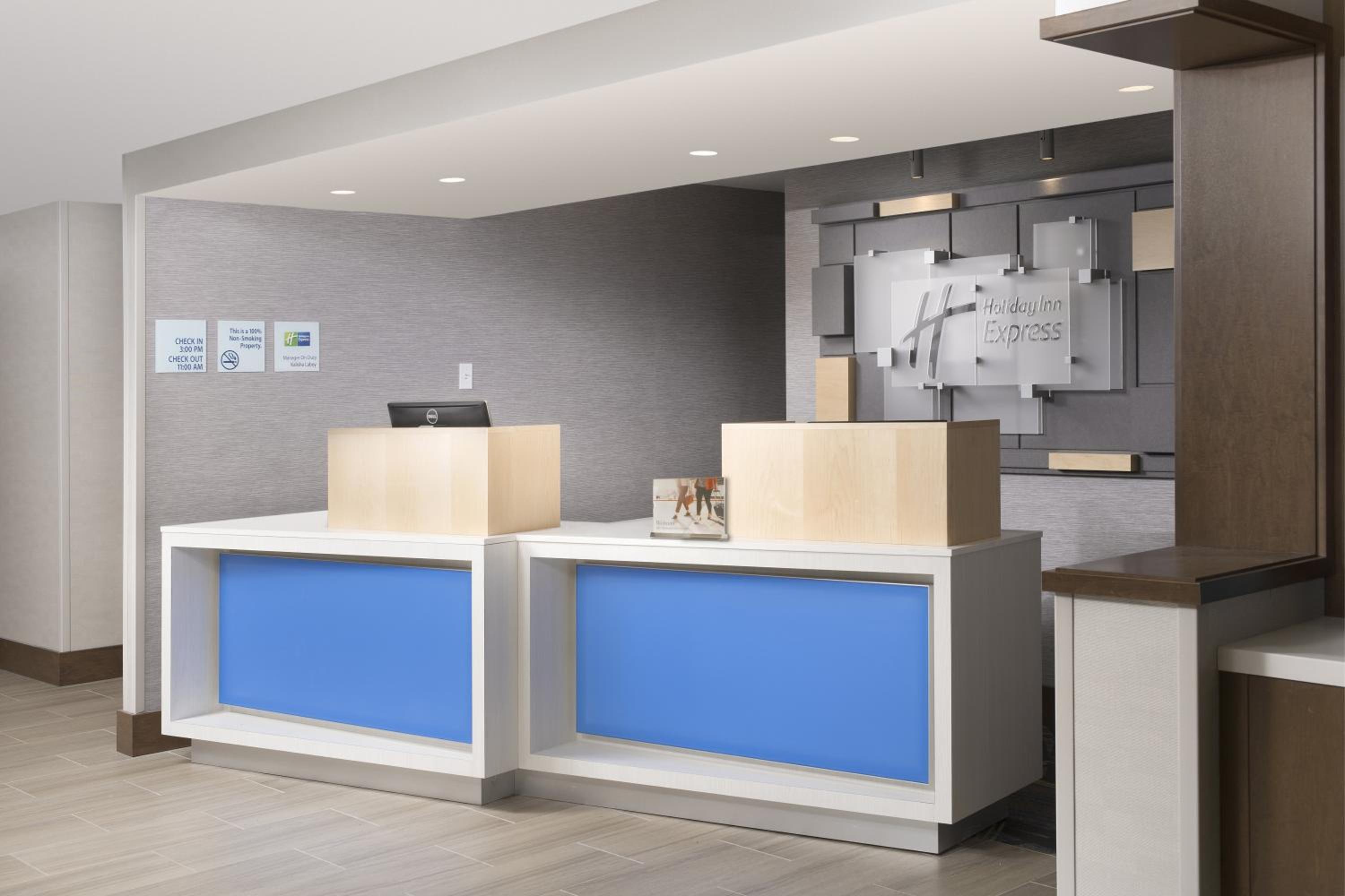 Lawrence Vacations - Holiday Inn Express Andover North - Lawrence, an IHG Hotel - Property Image 3