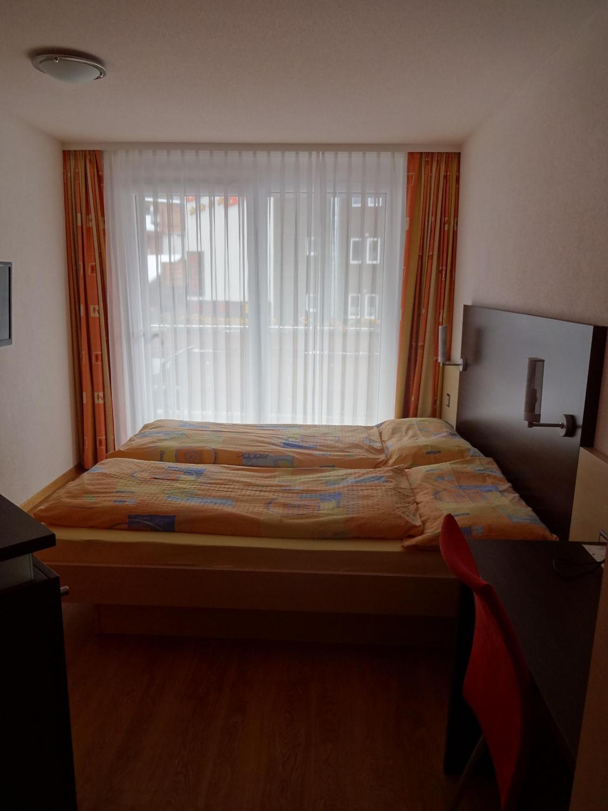 Photo 28