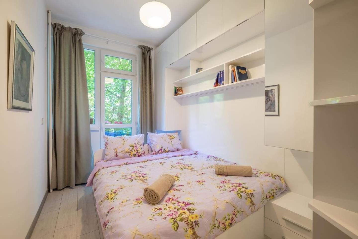 Comfort suite near NDK and Viotosha blvd view 2
