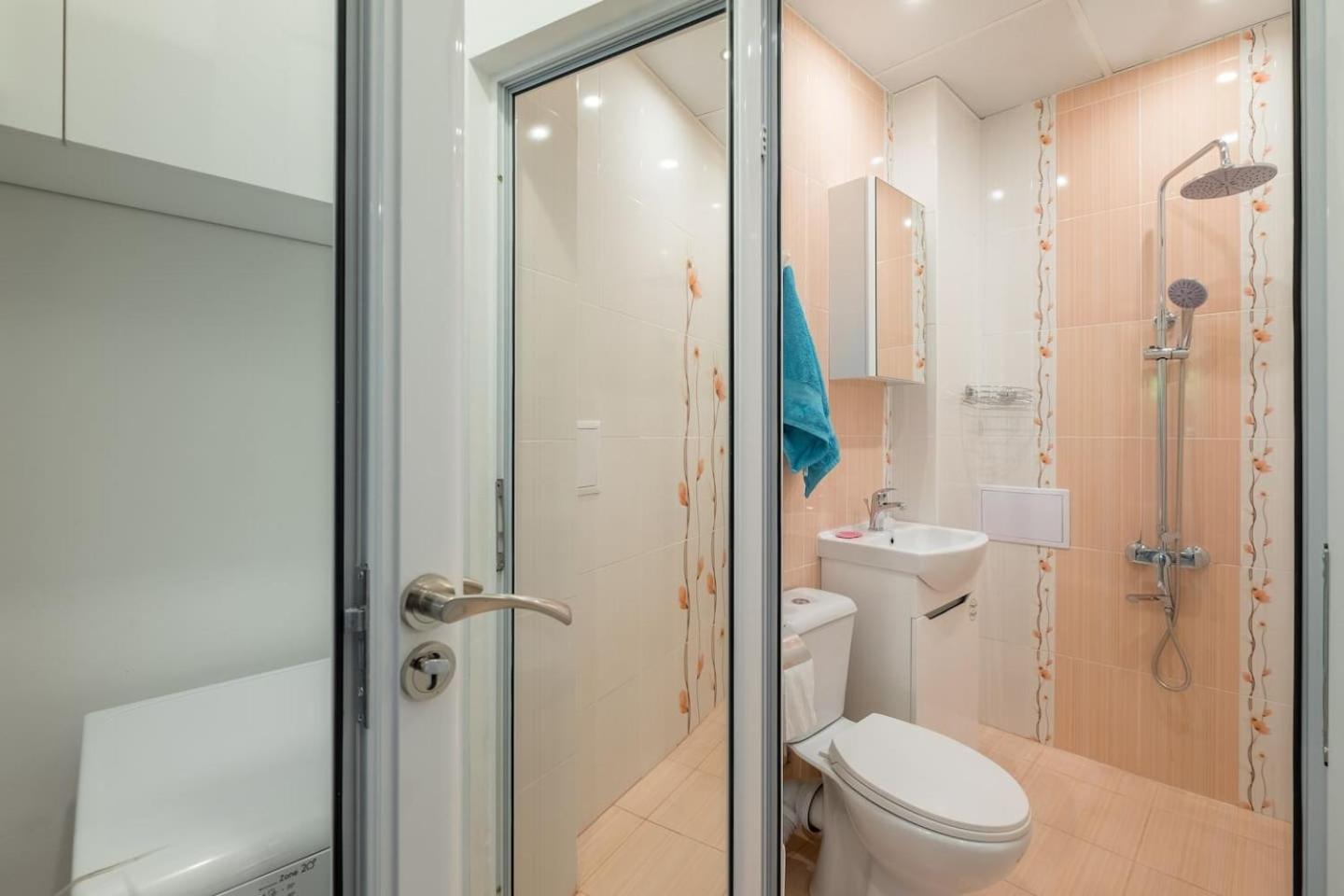 Comfort suite near NDK and Viotosha blvd view 3