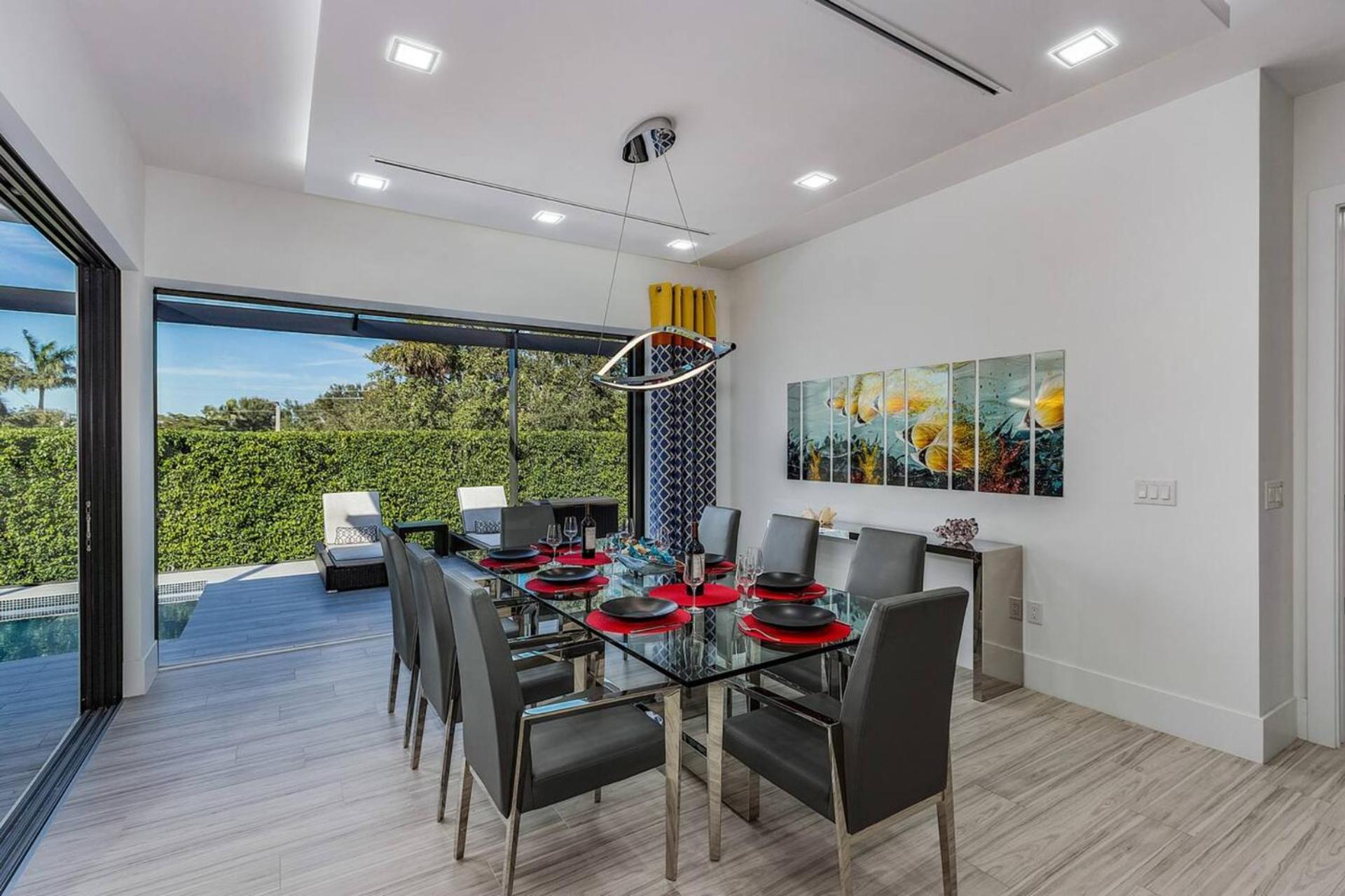 dining