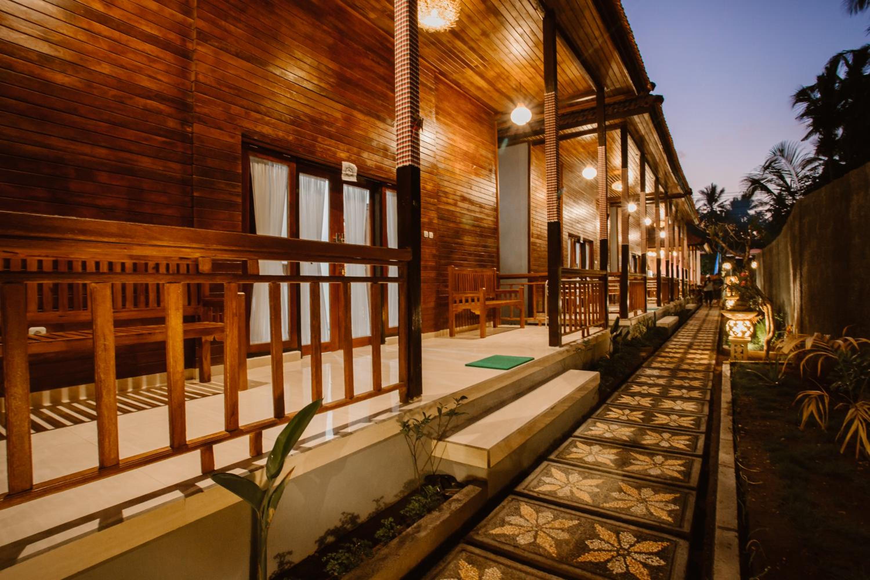 Double'D Hostel