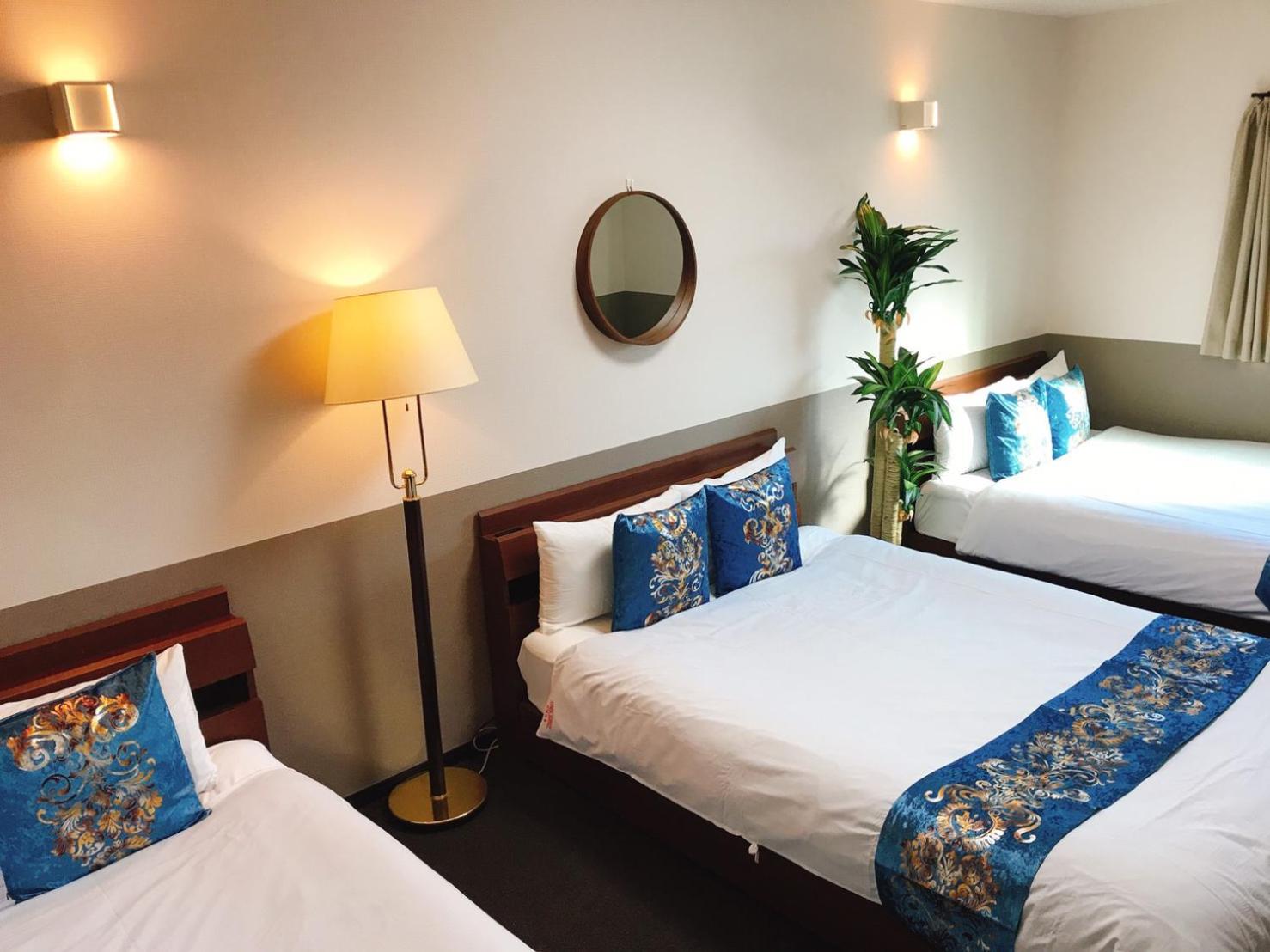 hotel room