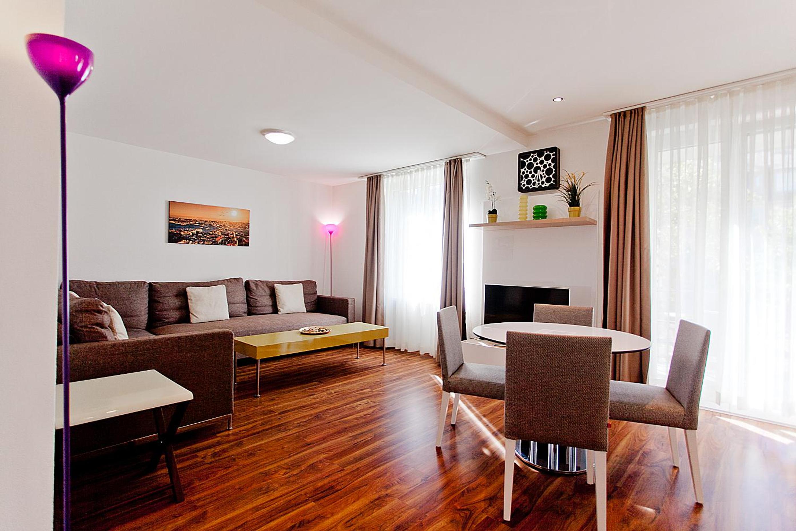 Premium Apartments by Livingdowntown